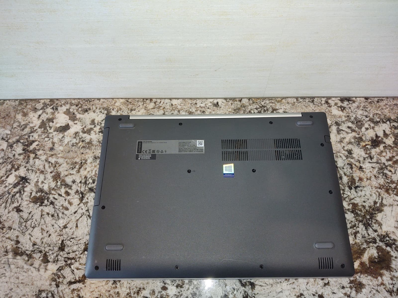 LENOVO IDEAPAD 330-15IGM Laptop w/ Celeron N4000 1.10 GHZ + 4 GB 1TB HDD