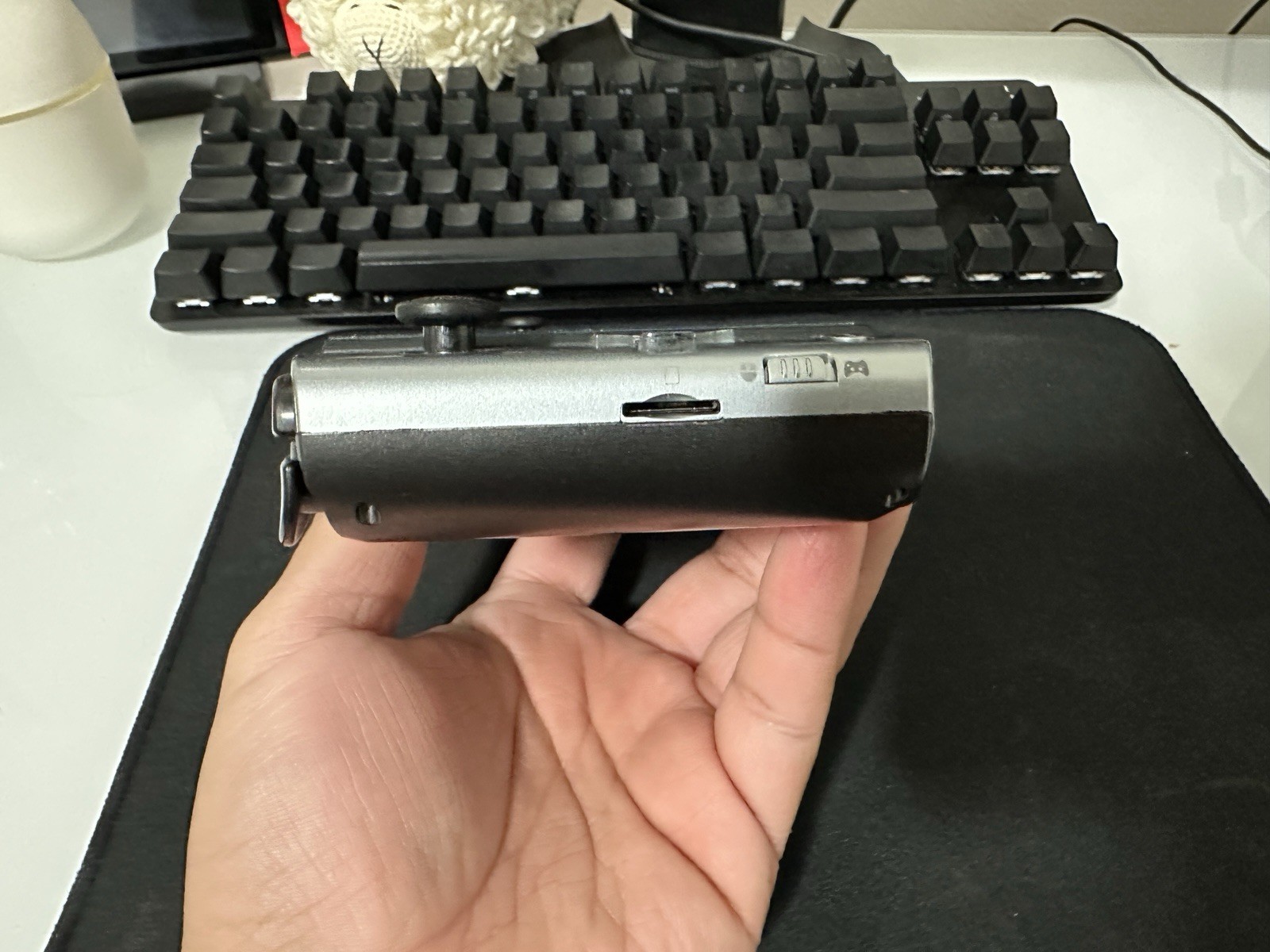 GPD Win 3 i7 16GB 1TB SSD 5.5in Win 11 w/ USB-C Dock, Box Black/Silver