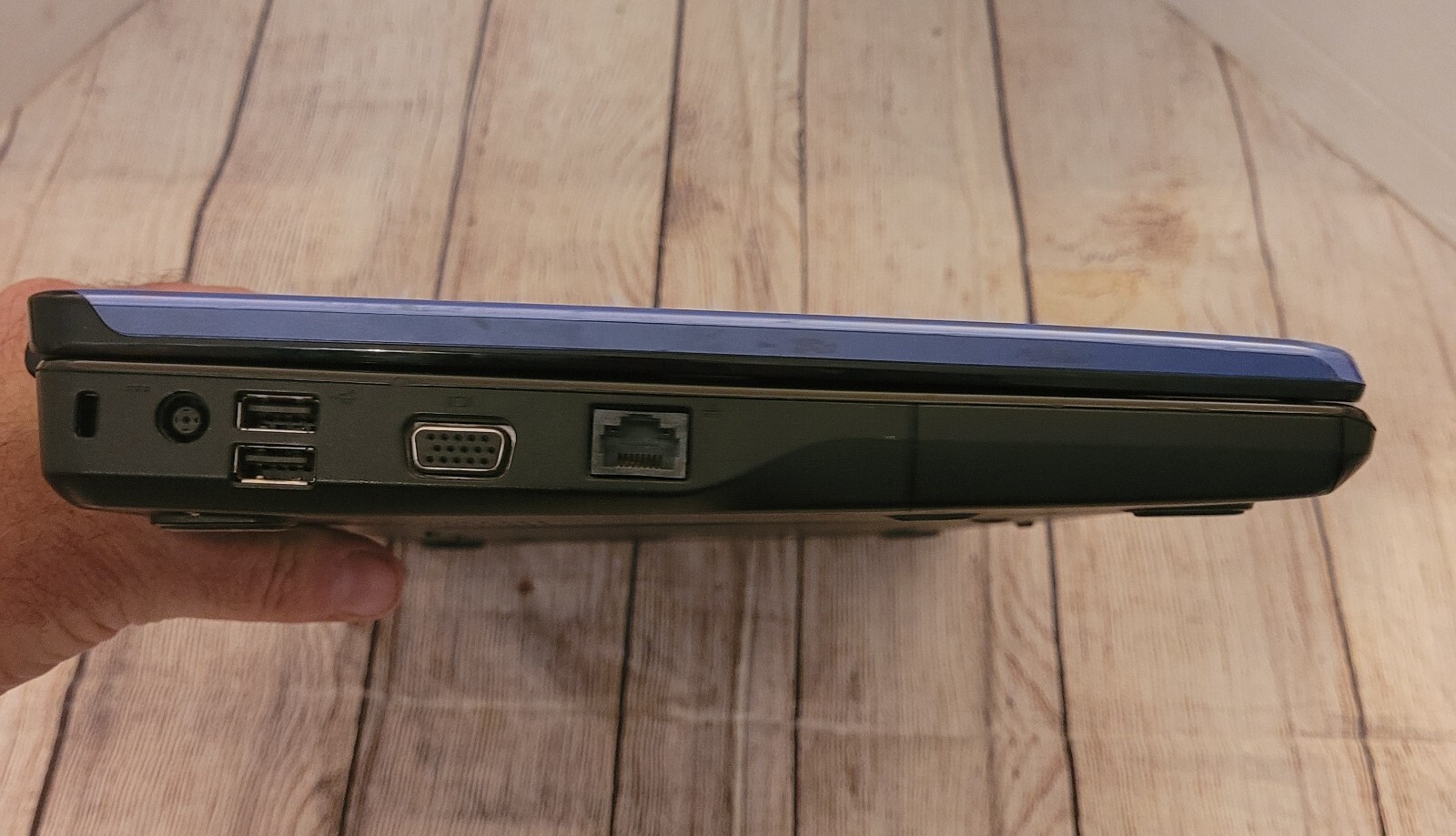 Dell Inspiron 1545 15.6in. 250GB, Intel Celeron Dual Core 2GHz 3GB ~ Parts Only