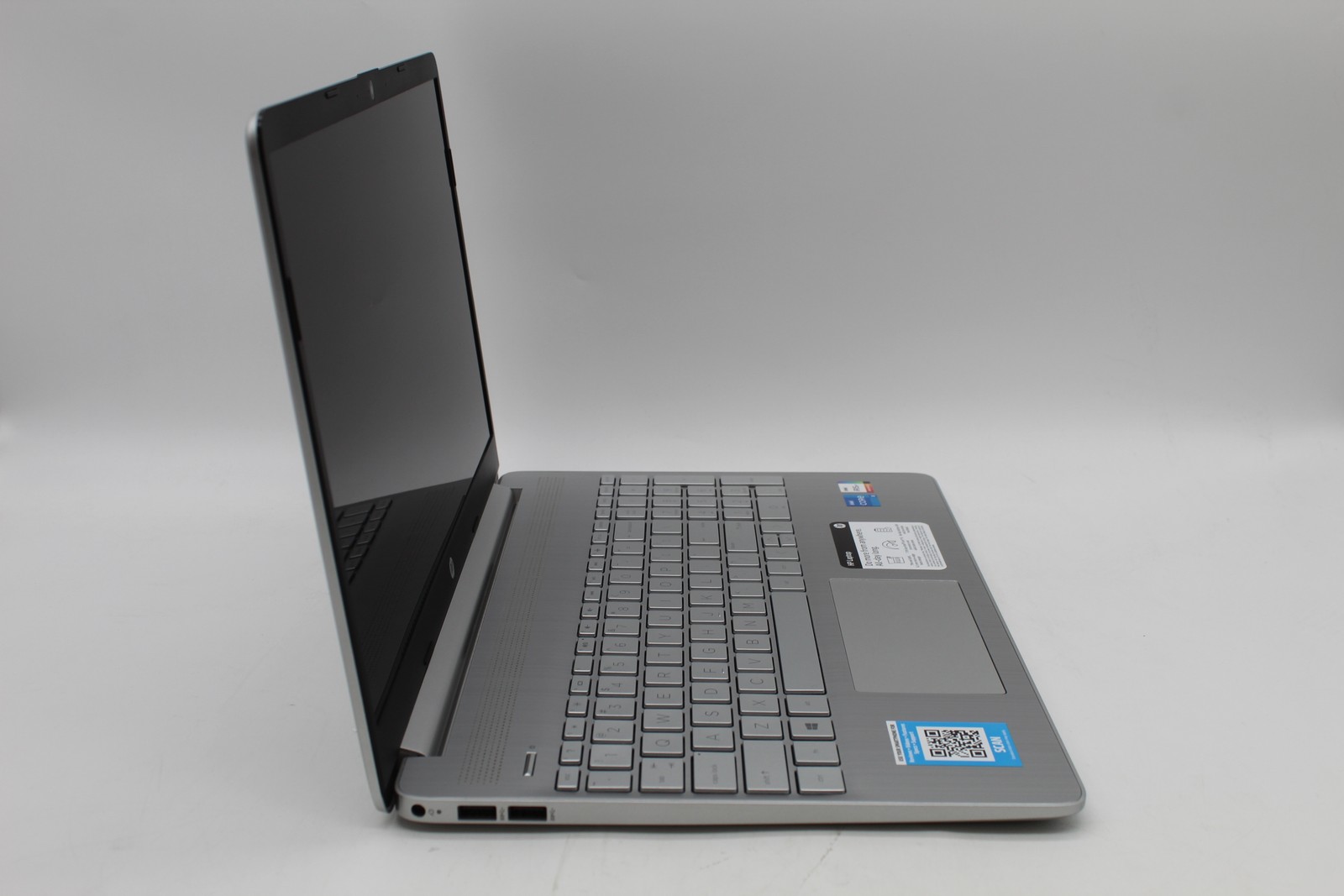 HP 15-dy2045nr 15.6” i5-1135G7 8GB 256GB SSD Win10 Silver Laptop PC1744289