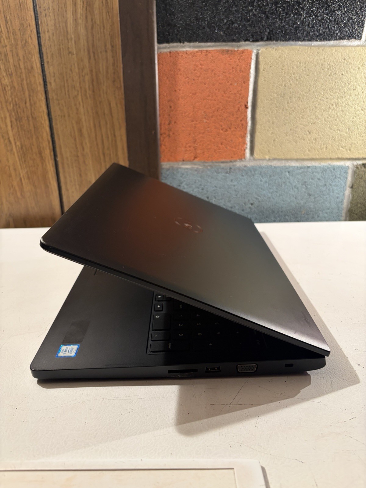 DELL LATITUDE 3570 15.6” HD INTEL i5-6200U 16GB RAM 250GB SSD WINDOWS 11 PRO
