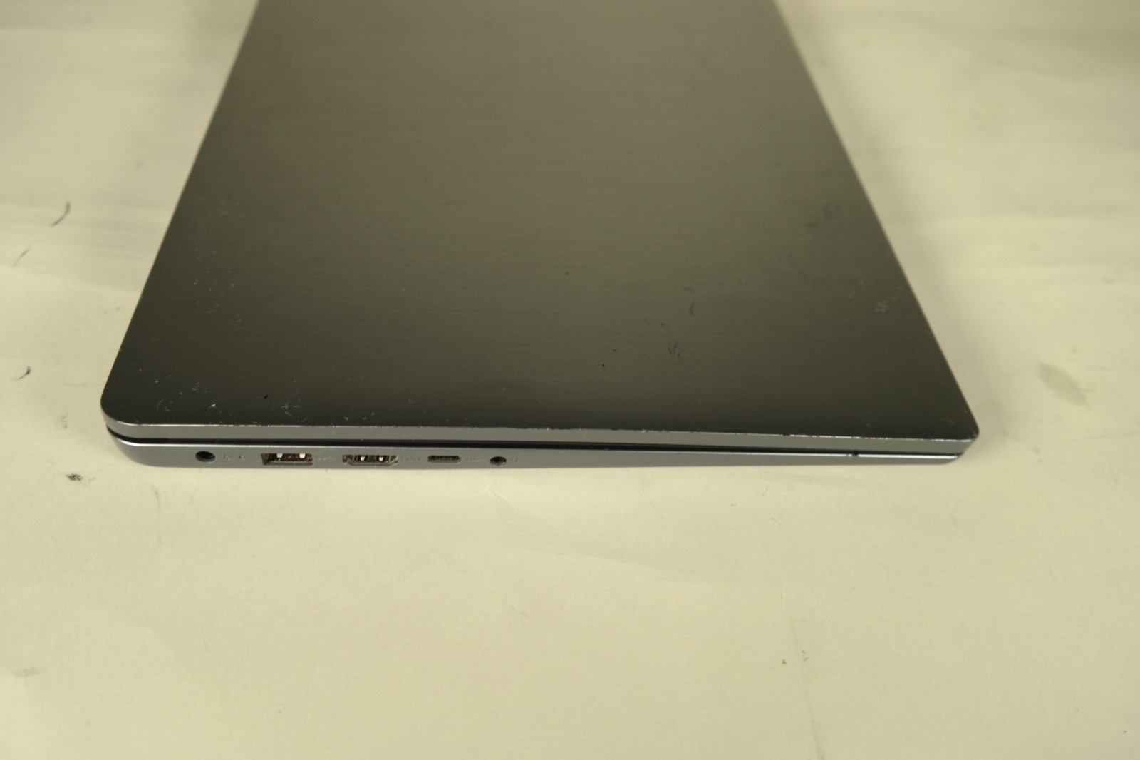 Lenovo IdeaPad 3 15.6″ i5 – 12GB RAM – 256GB SSD- Windows 10 – Bad Battery