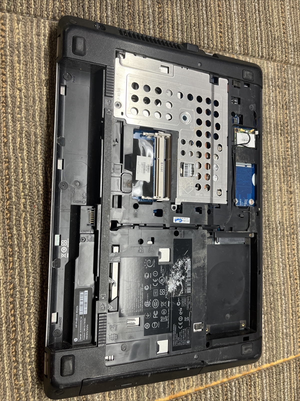 HP ProBook 4540s-i3-PARTS-NO HDD/RAM/BATTERY-Damaged Screen-Laptop ONLY 443