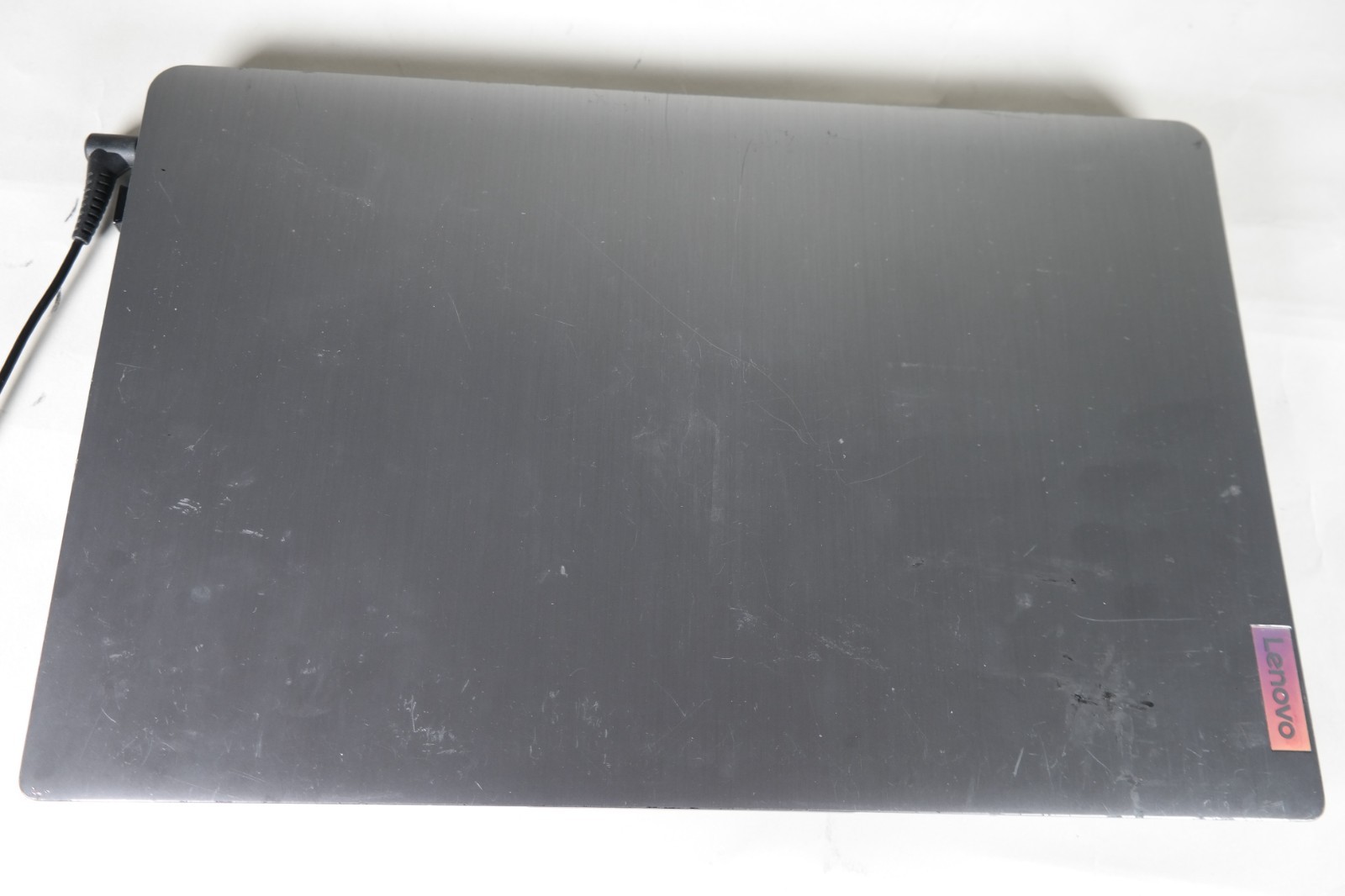 Lenovo IdeaPad 3 15.6″ i5 – 12GB RAM – 256GB SSD- Windows 10 – Bad Battery