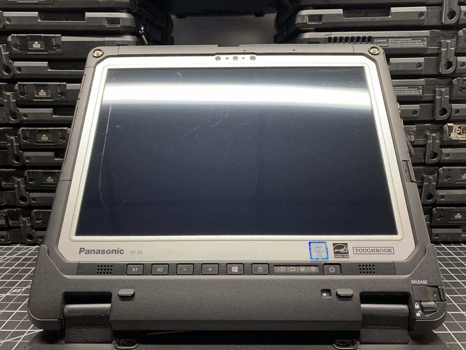 Panasonic Toughbook CF-33 Core i7 7600U @ 2.8GHz | 512GB SSD, 16GB RAM | #T914