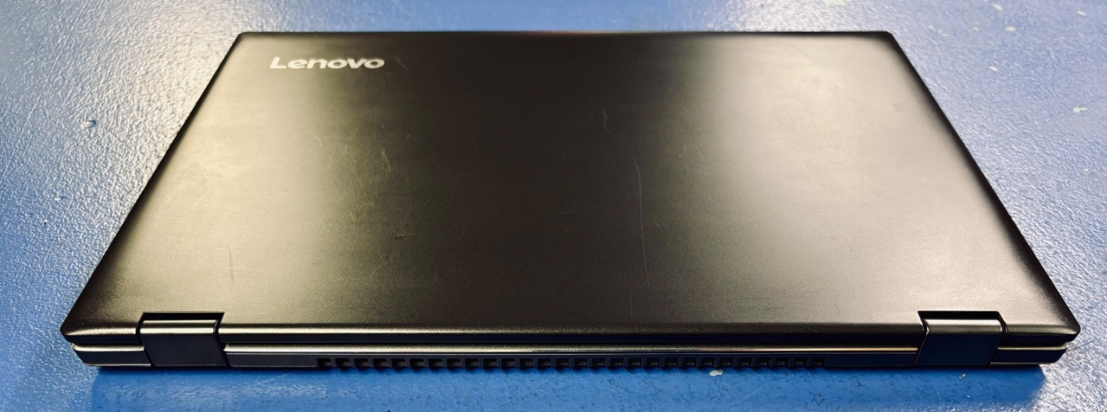 Lenovo IdeaPad FLEX 5-1570 15.6″ Intel i5-8250U@1.60GHz, 8GB-RAM, 512GB-SSD.