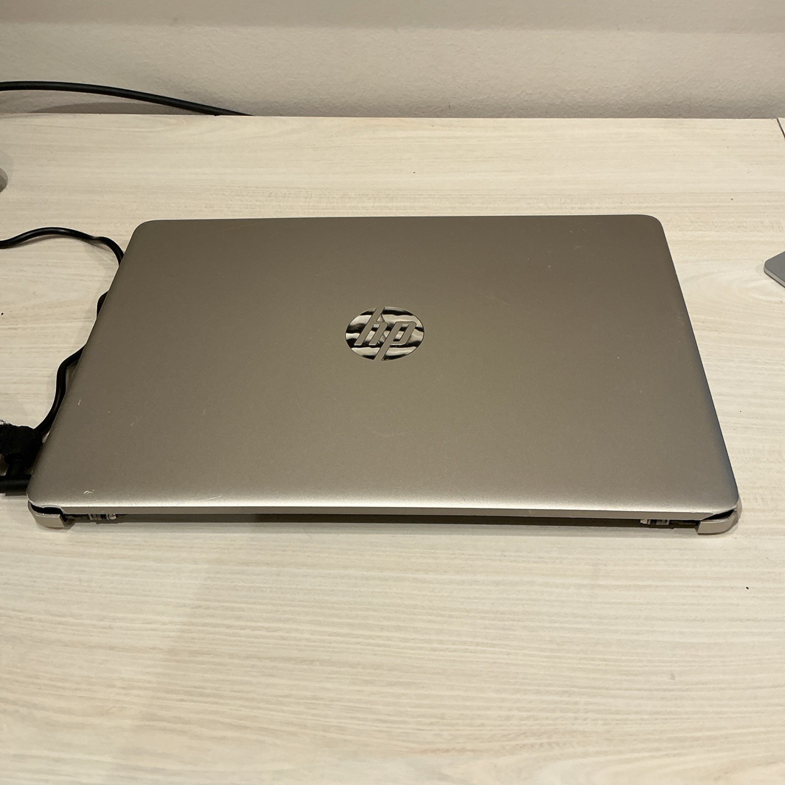 HP 14-dq1xxx 14” Intel 10th Gen Core i3-1005G1 1.2GHz 8GB 120GB SSD + Charger