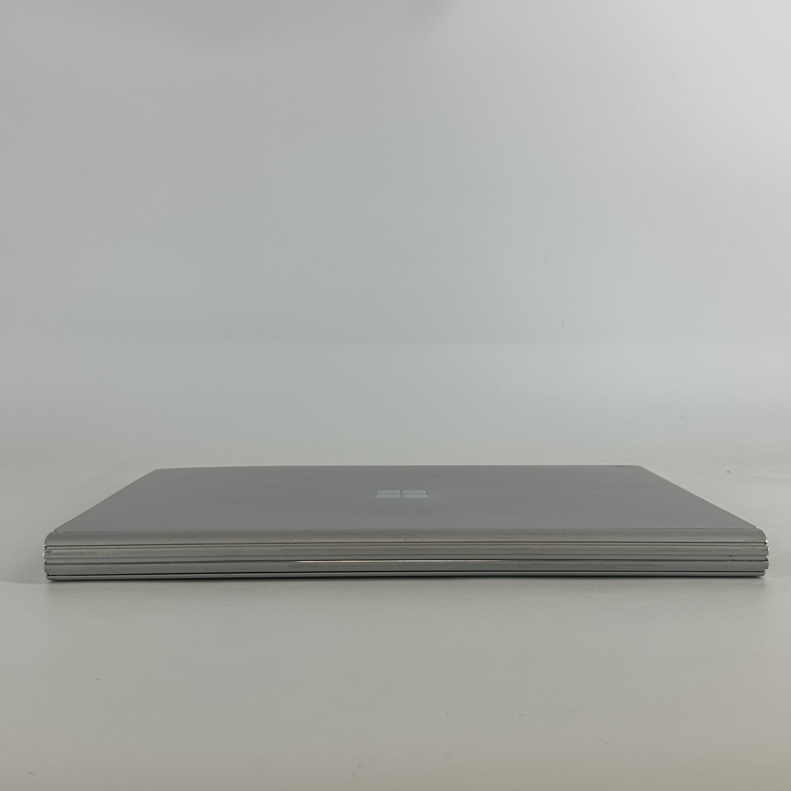 Microsoft Surface Book 2 15 TOUCH i7-8650U 1.90GHz 16GB 256GB SSD BAD BATTERY