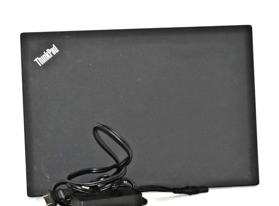 Lenovo Thinkpad 2.5 ghz 8gb ram 500 HDD Windows 10 and Charger A+++
