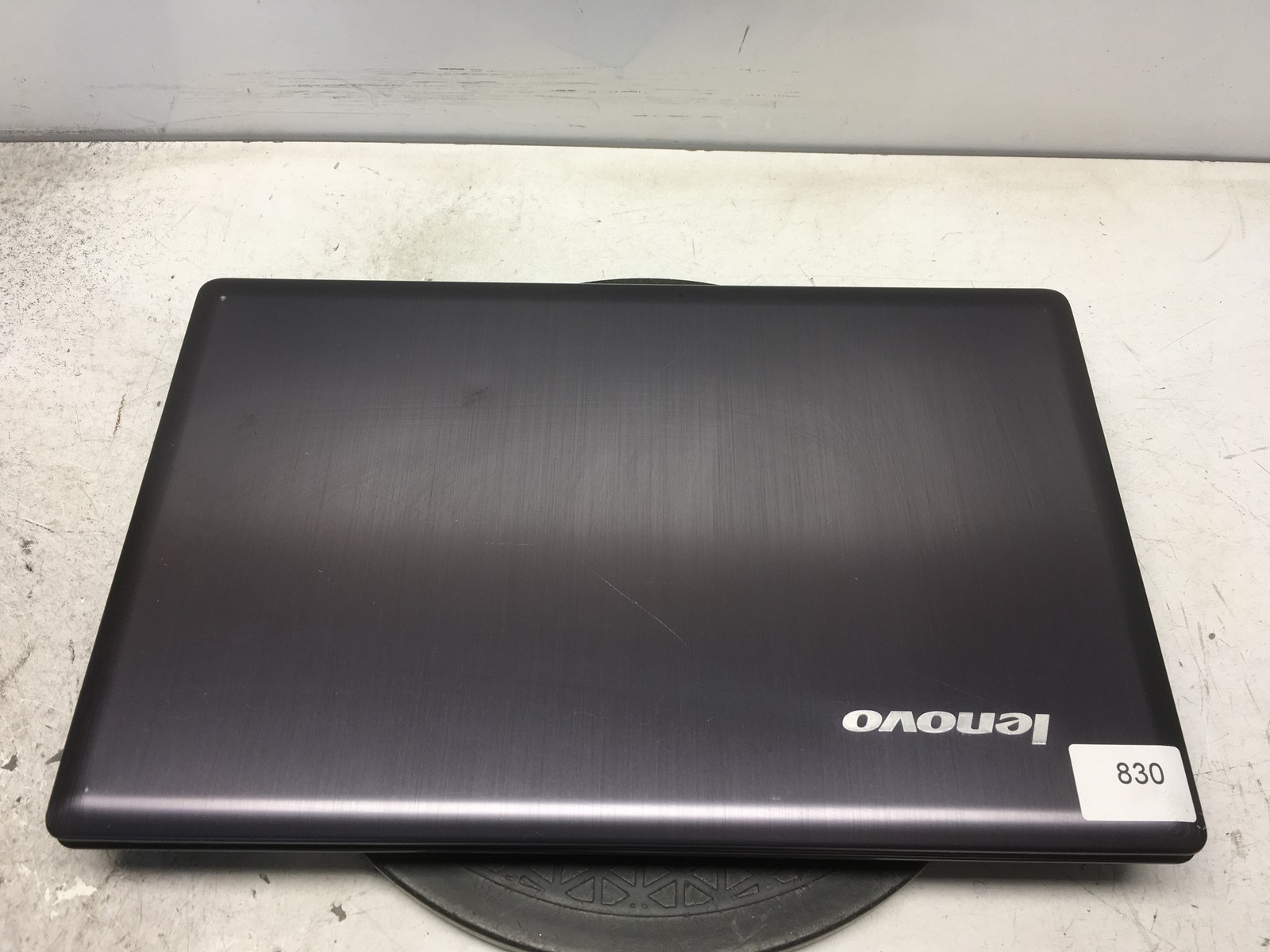 Lenovo IdeaPad Z580 2151 Intel i7-3520M 2.9GHz 8 GB NO HDD No Batt