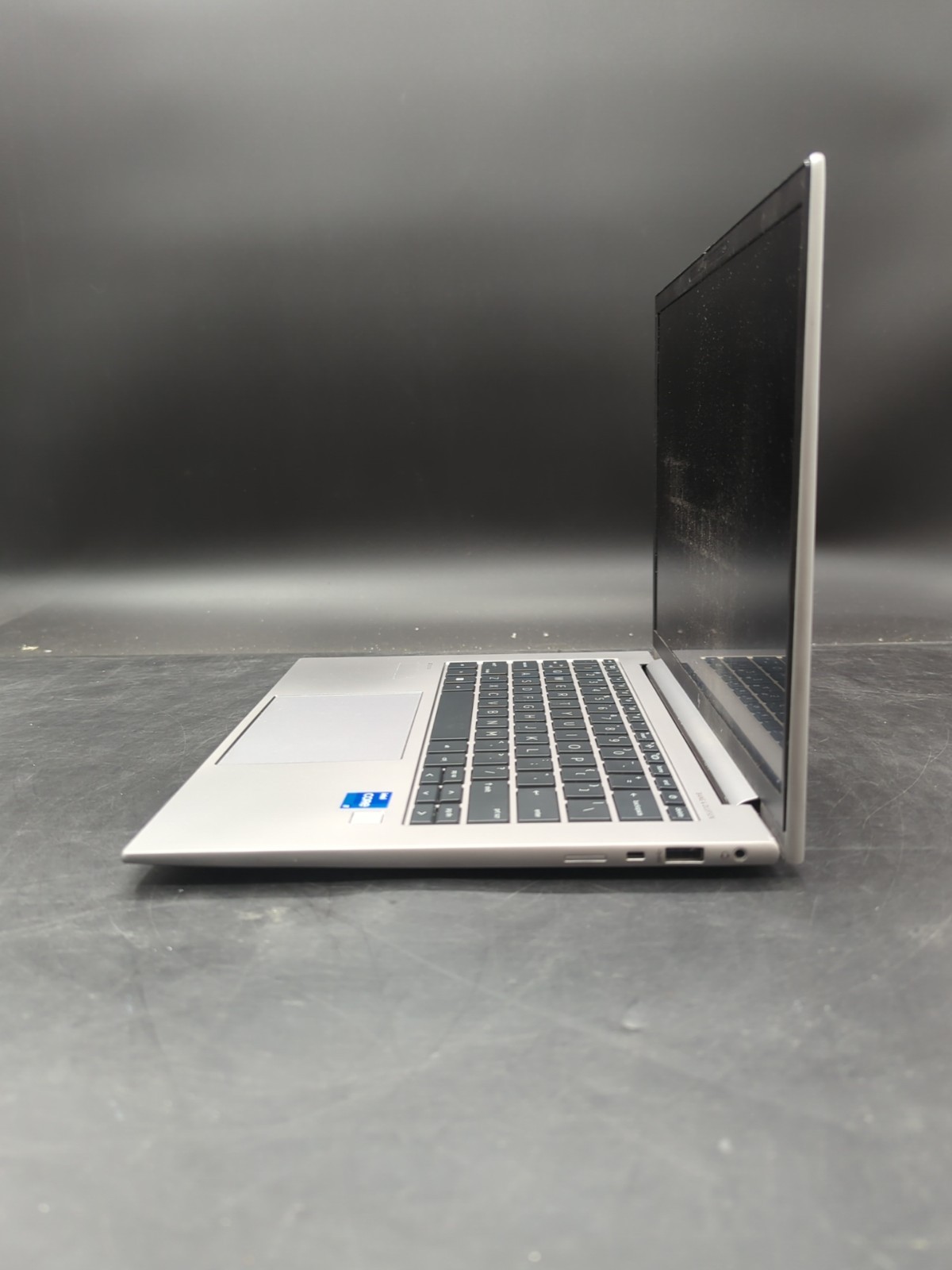 HP: ZBook: Firefly G10: i7 13th Gen: 16GB RAM: 512GB SSD: No OS: Tested & Wiped