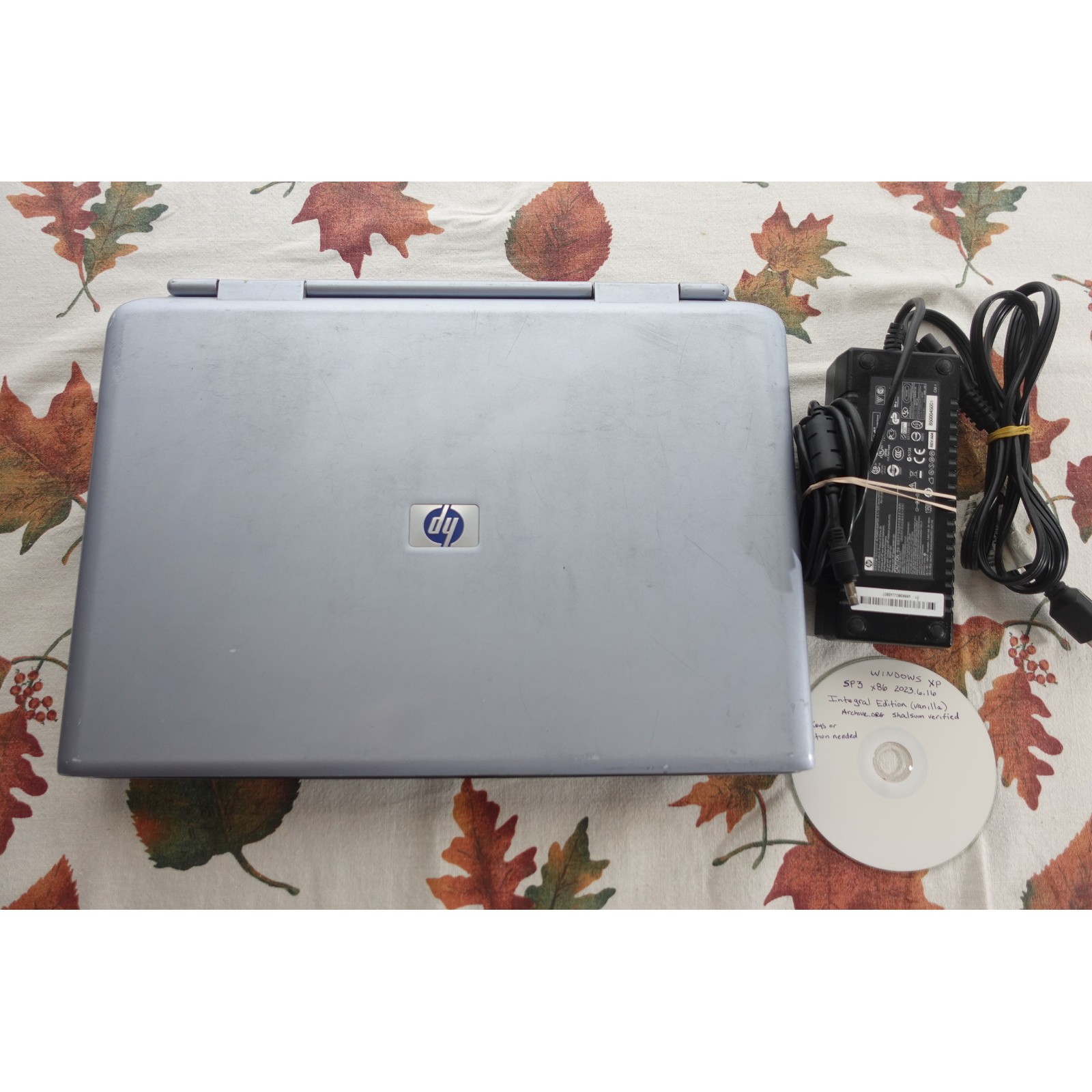 HP Pavilion ZD7000 17in Intel P4 3GHz 512mb 40GB Win XP Retro Gaming HP Charger