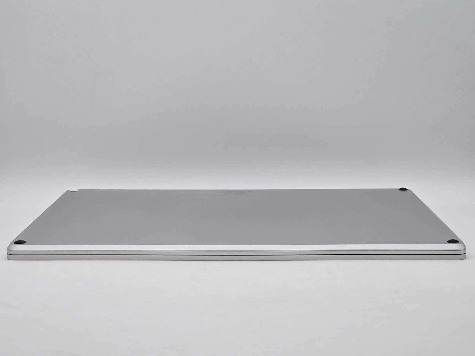 Microsoft Surface Laptop 5 15″ 2496 x 1664 Touch I7-1255U 512GB 8GB W11 Webcam