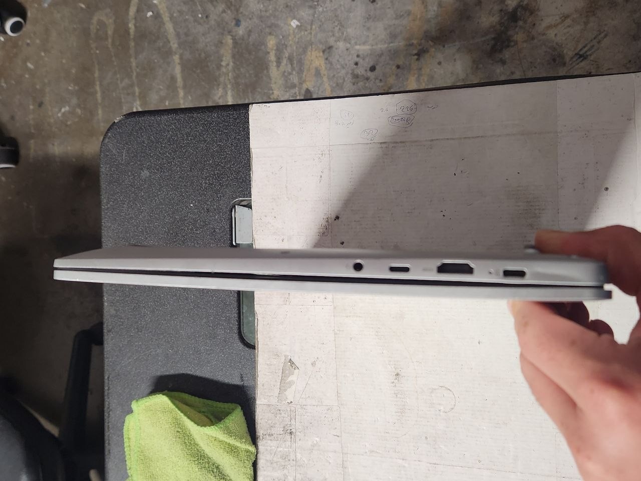 Lenovo IdeaPad Slim 5 16IRL8 i5 1335u 16GB RAM 512GB SSD win11pro