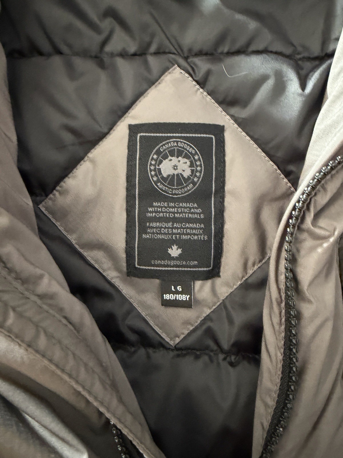 Canada Goose Lodge Men’s Jacket Size L, Coastal Grey – Black Label