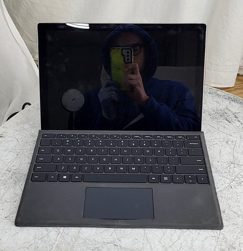 Microsoft Surface Pro 5 1796 Tablet Core I5-7300U 2.6GHz 4GB 128GB SEE NOTES