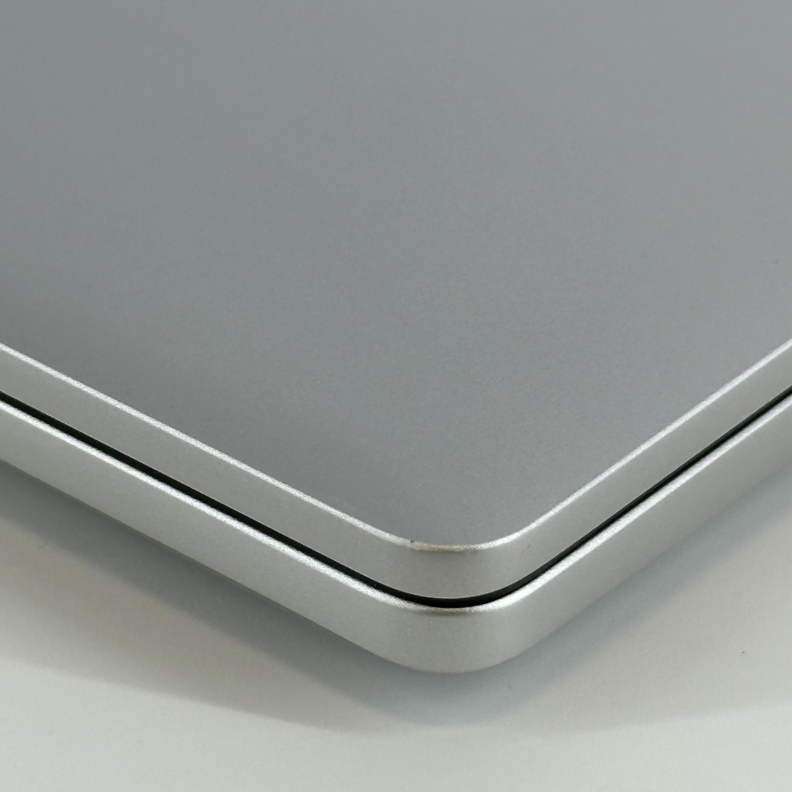 Dell Pro 14 Plus PB14250 Silver FHD+ 2.2 GHz Ultra 7 268V 32GB 1TB SSD Very Good