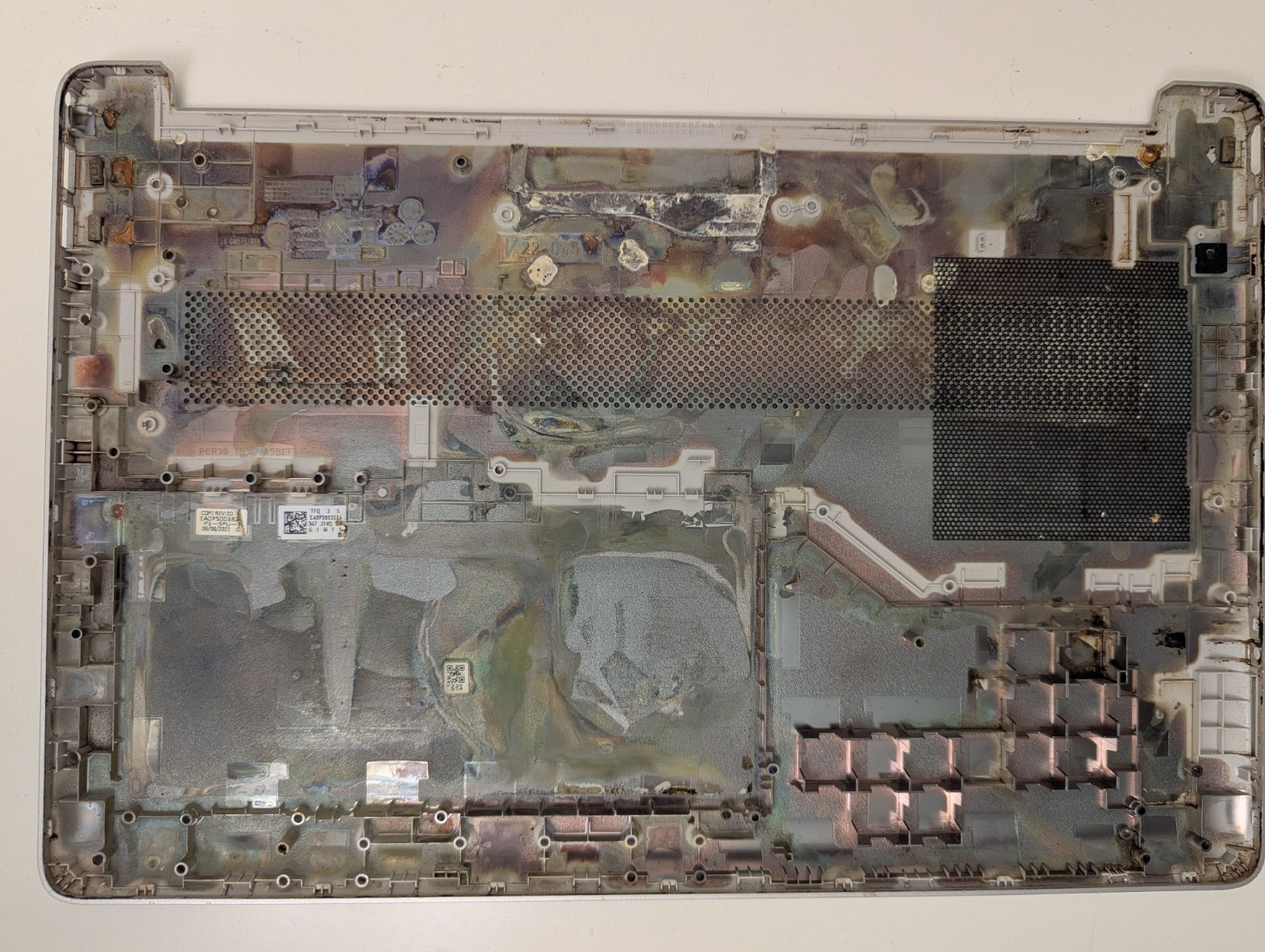Parts / Repair ONLY HP 15-dy5033dx Laptop 15″ Core i3-1215U NO RAM / SSD / WiFi