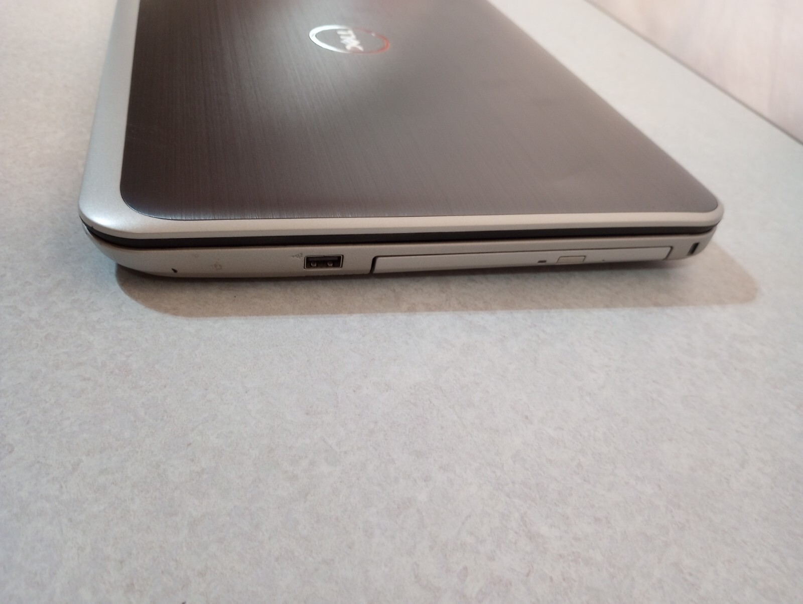 Dell Inspiron 5537 – i3, 8GB, 250GB SSD, Win10 Home, 30-Day Warranty