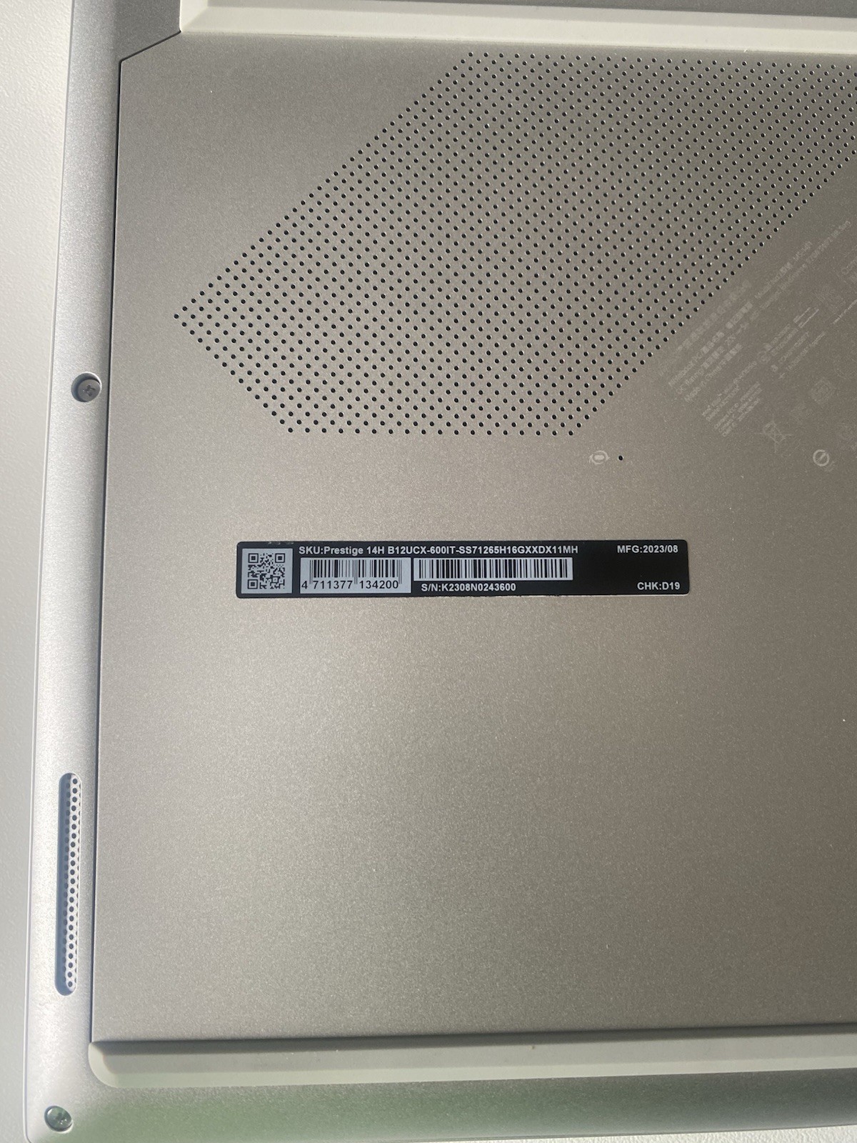 MSI PRESTIGE 14H B12UCX 14″ INTEL i7-12650H 2.70GHz 16GB RAM 1TB SSD WIN 11!!