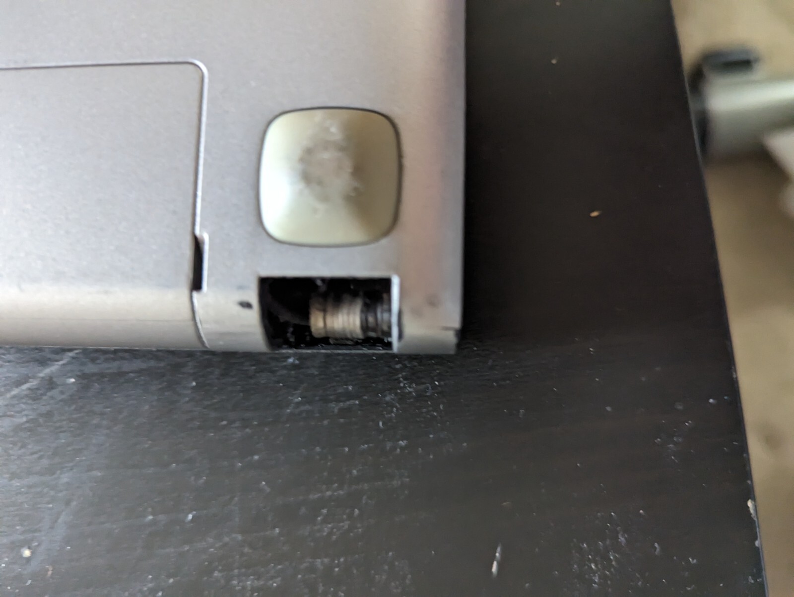 Lenovo IdeaPad S405 – 14″ AMD A6 Dual Core 8GB RAM No HDD – For Parts & Repair