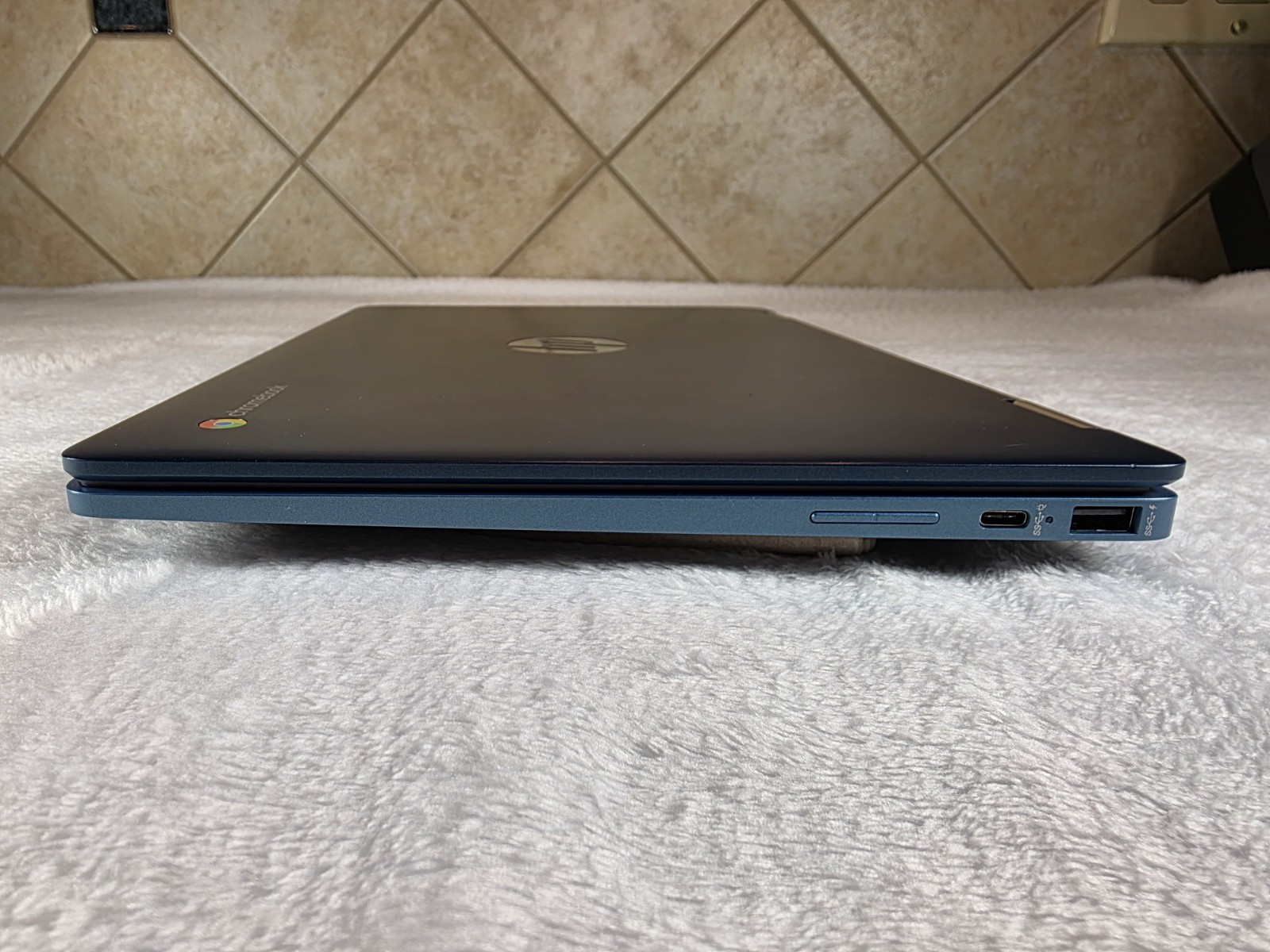 HP Chromebook x360 14a-ca0190wm 14″ Blue 4 GB DDR4 64GB eMMC Celeron Processor