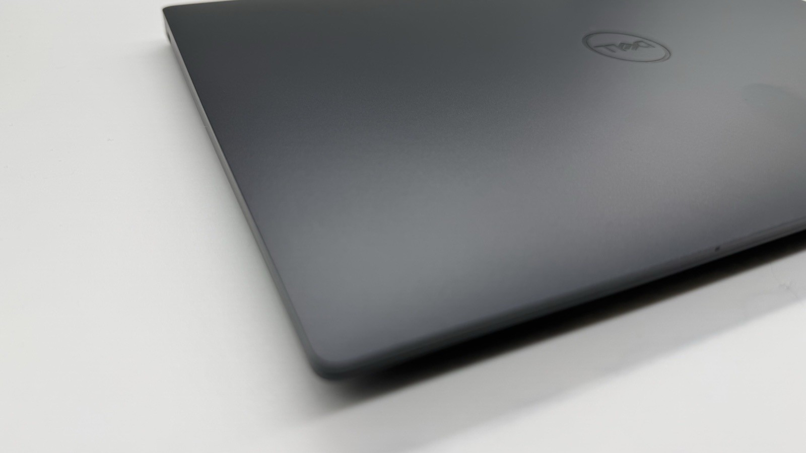 Dell XPS 13 9350 13.4″ Copilot+ Laptop Intel Core Ultra 7 256V 16GB RAM 512GB