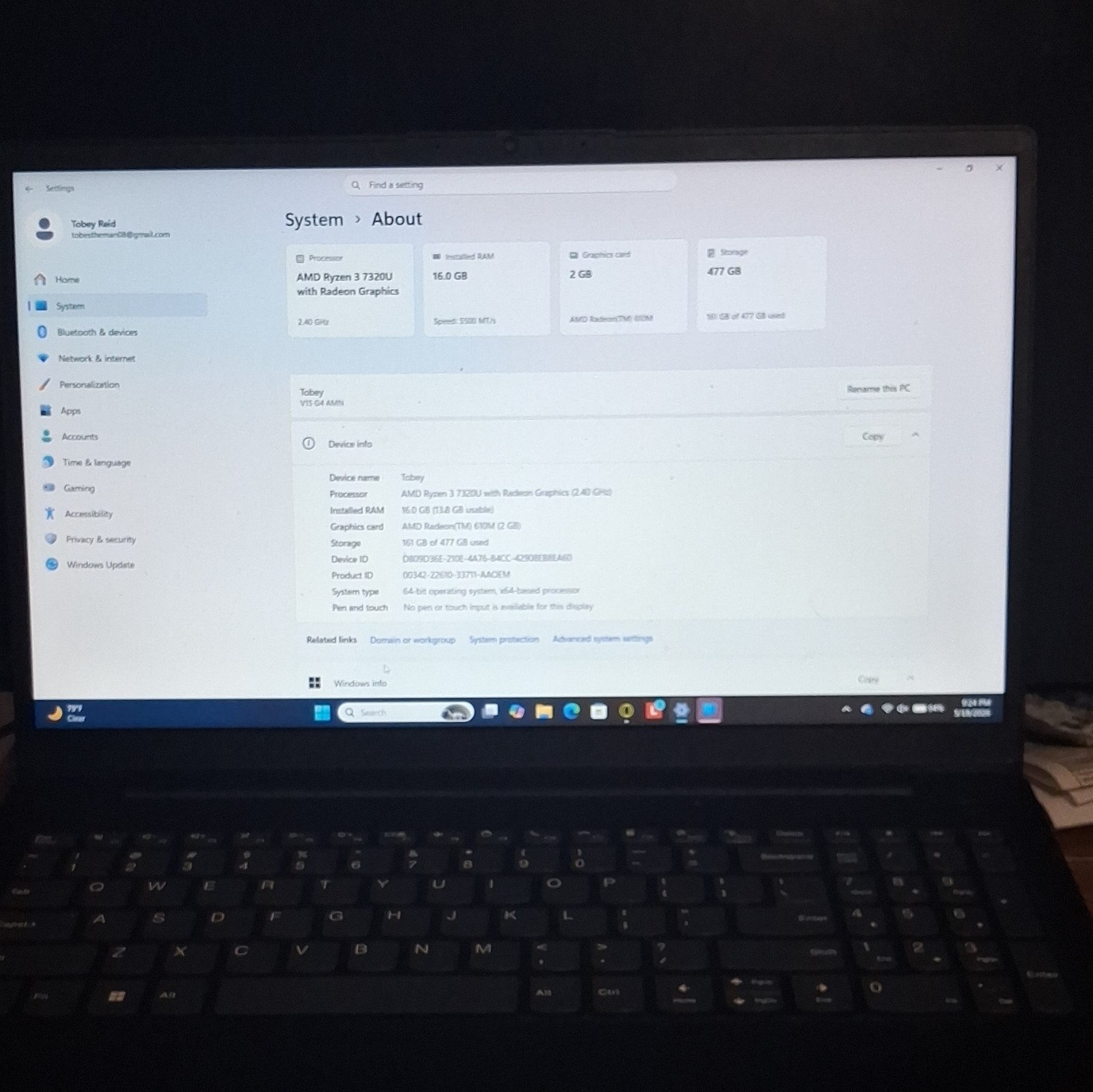 Lenovo V15 64 AMN Notebook AMD Ryzen 3 7320U 16GB RAM 15.6″ Radeon 610M Win 11