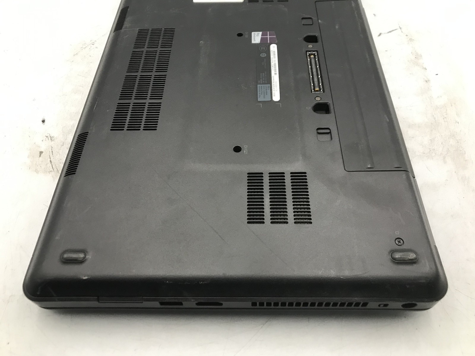 DELL LATITUDE E5540 – FOR PARTS/REPAIR – INTEL I3 4TH GEN – NO RAM -READ DESC-BB