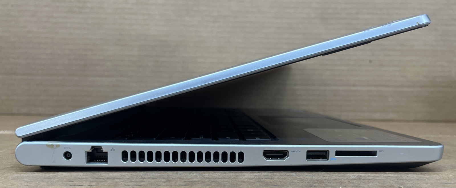 Dell Inspiron 15 5000, Intel i7-6500 @2.50GHz, 16GB RAM, 256GB SSD, W11P