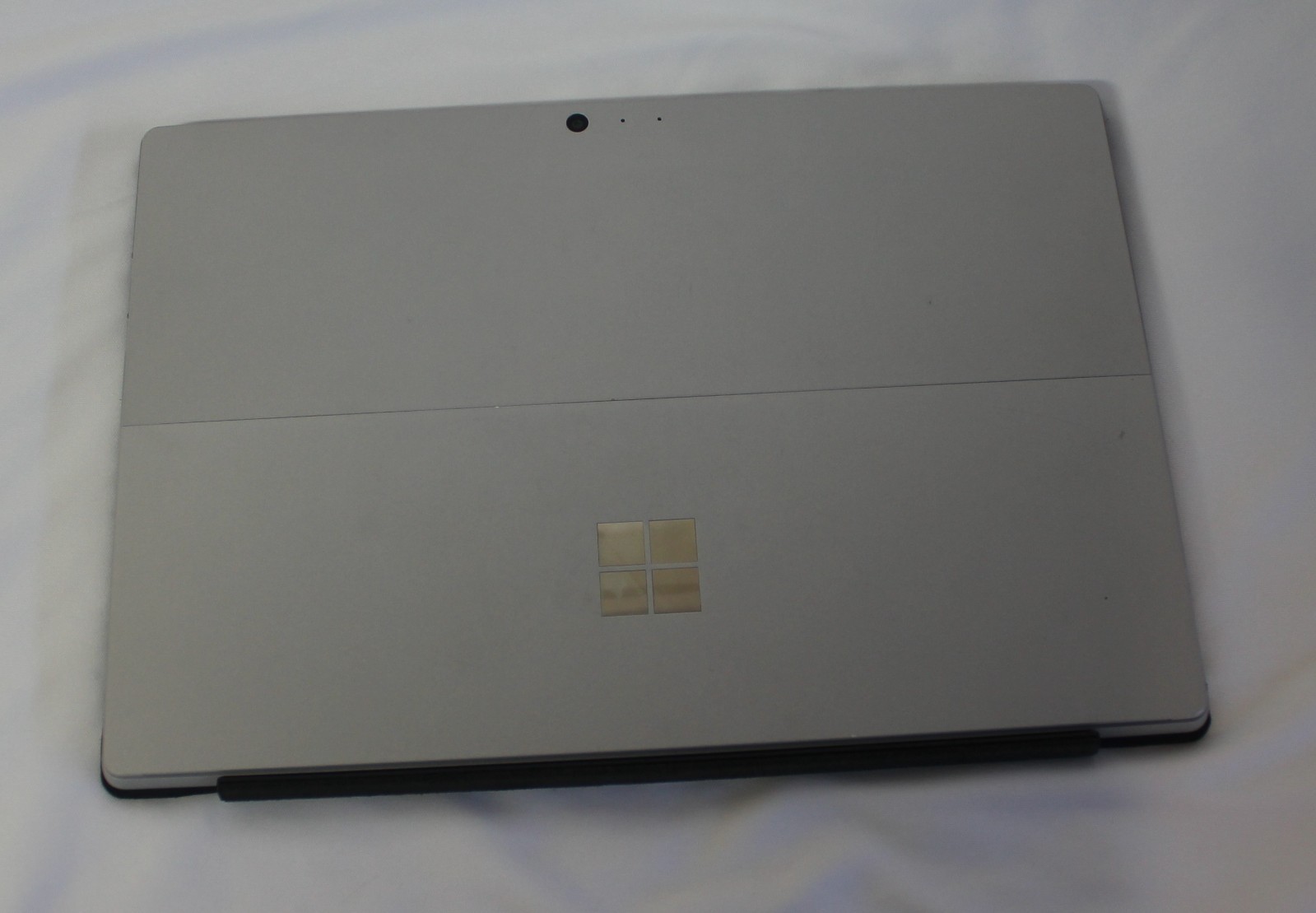 Microsoft Surface Pro 6 – Bundle -i5 Quad Core, 256GB SSD/8Gb RAM, Win 11 Pro