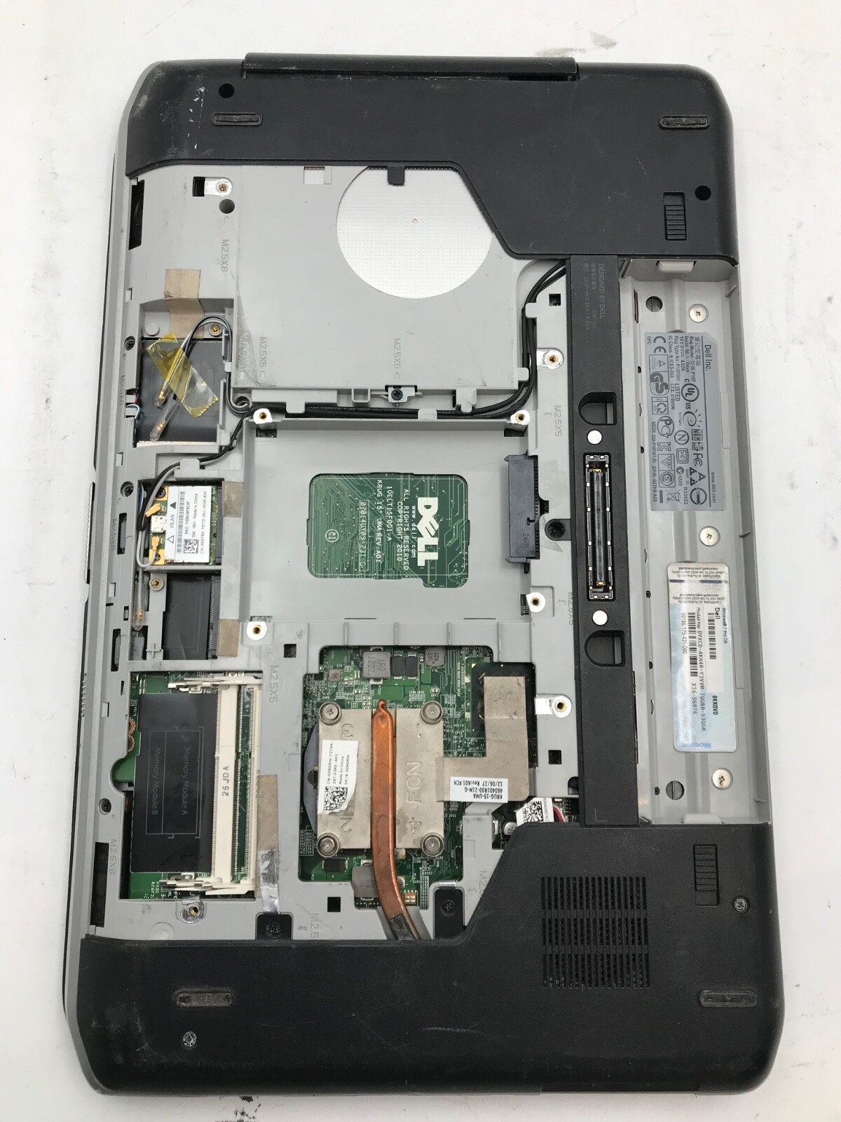 Dell Latitude E5520 15″ Intel Core i5-2540M-BAD HINGES/NO BEZEL – MZ