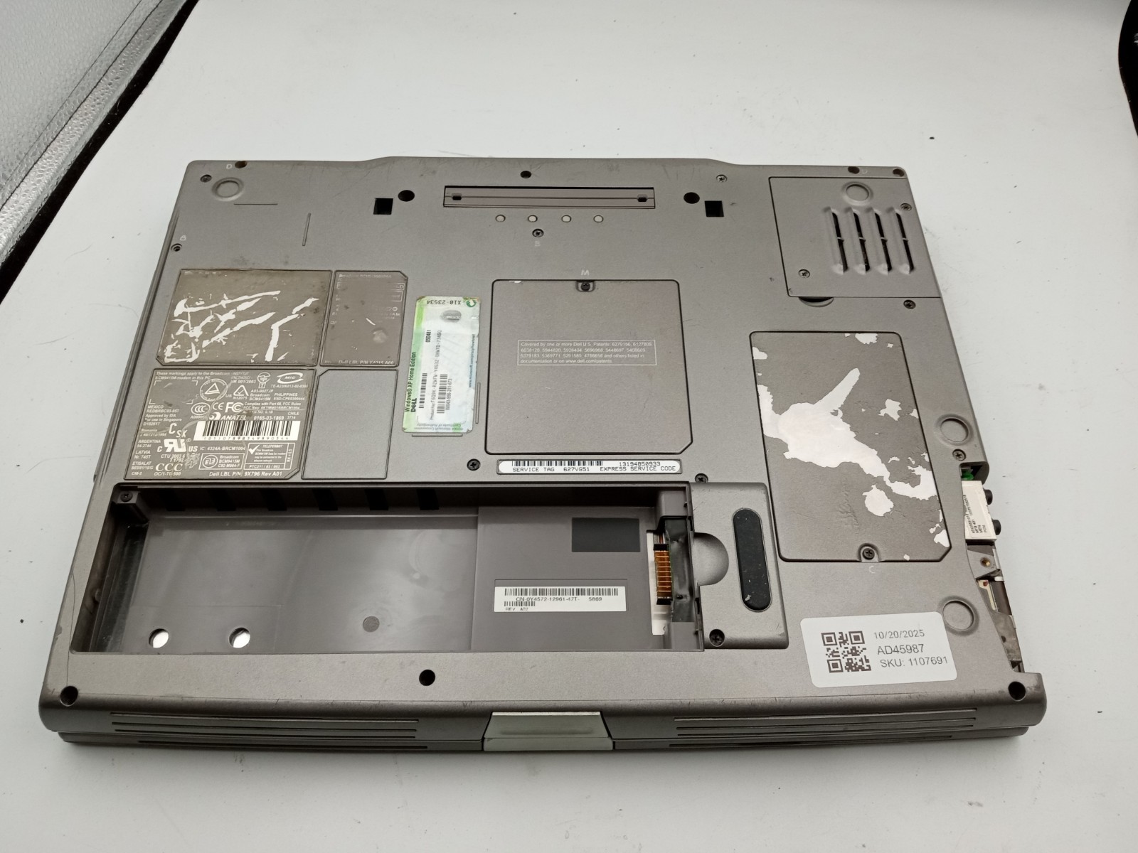 Dell Inspiron 8600 15.4″ Laptop Intel Pentium M 1.5GHz Nvidia FX5200 – READ -RR