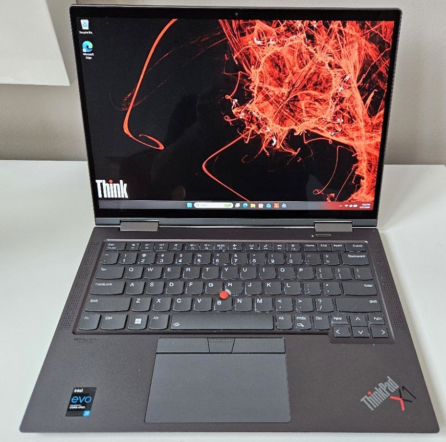 ThinkPad X1 Yoga Gen 6 2-in-1 4K TOUCH 14-inch i7-1185G7 16GB RAM 512Gb Stylus