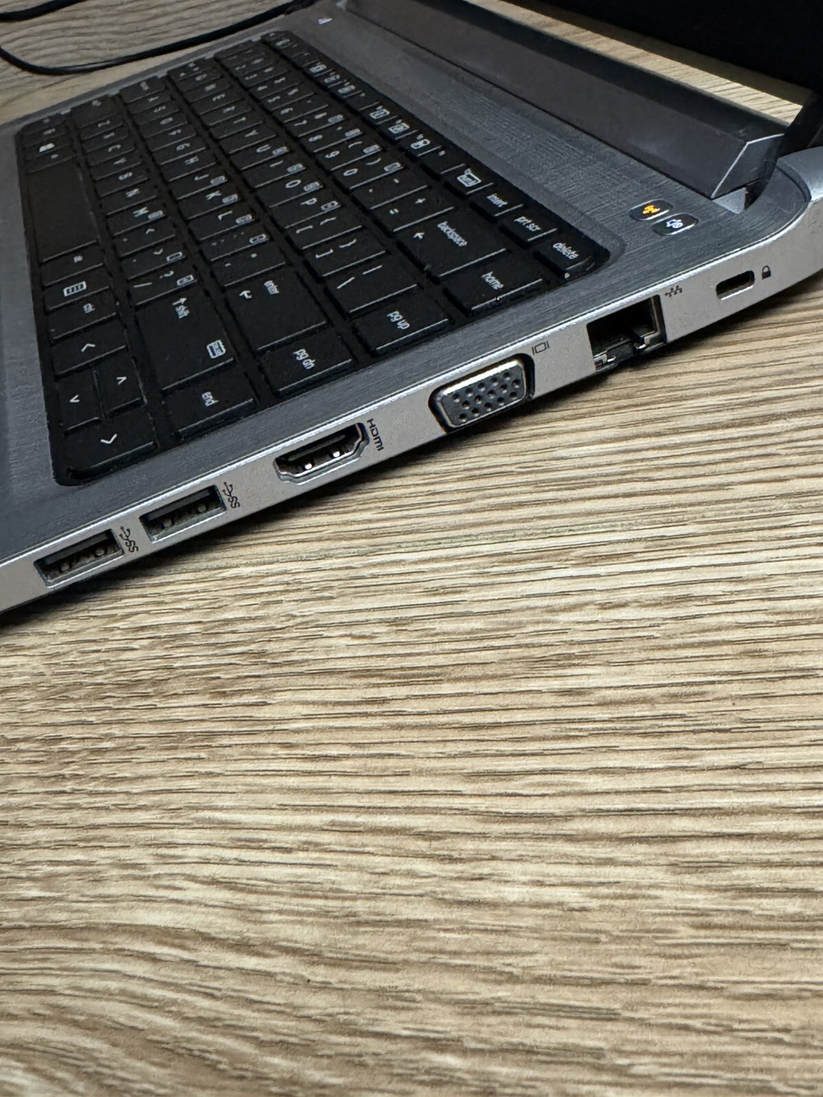HP ProBook 430 G3 Intel Core i3 6th Gen 4GB NoHDD/OS/AC For Parts