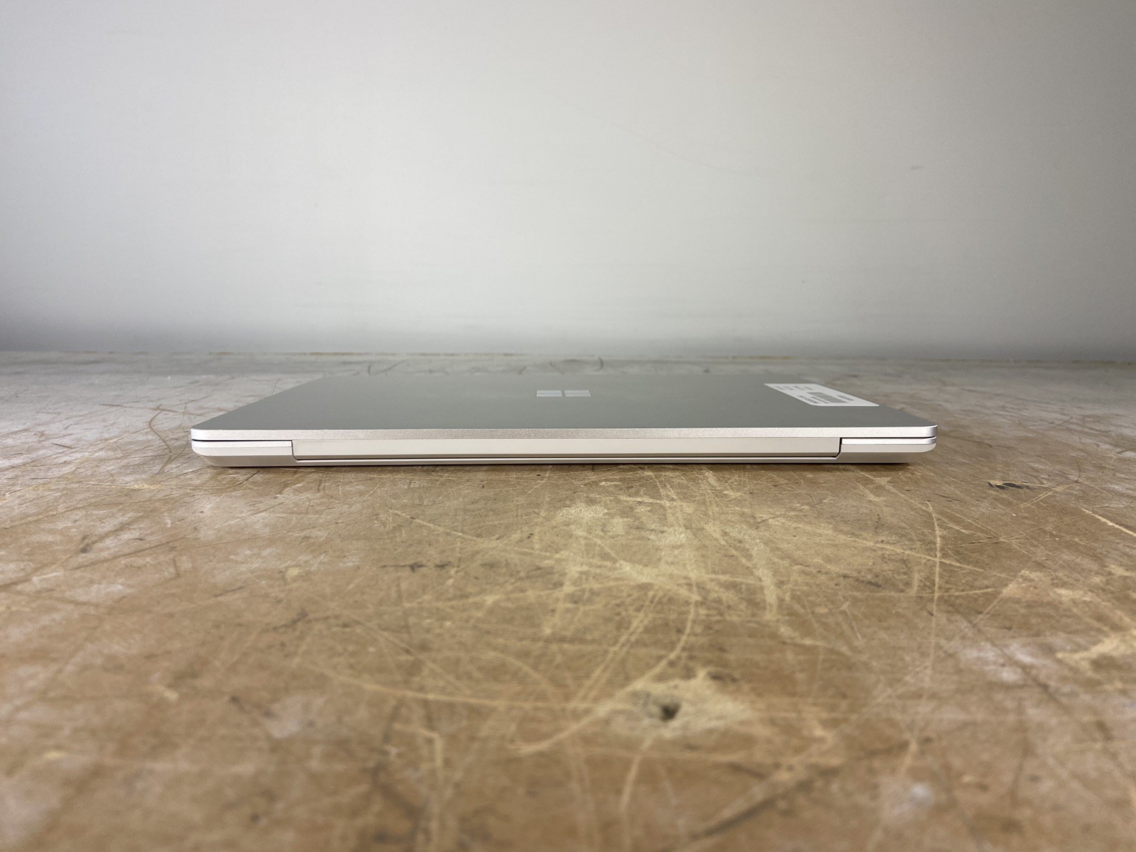 MICROSOFT SURFACE LAPTOP GO (1943) i5-1035G1 @ 1.0GHz, 4GB RAM, 64GB SSD