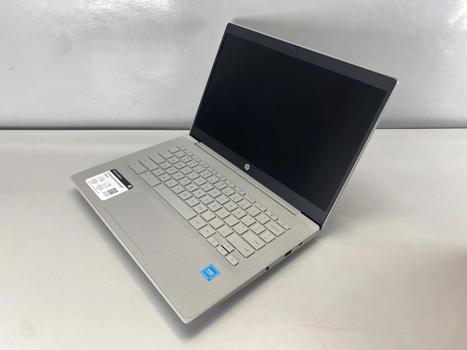 HP Chromebook 14A-NE1013DX 14″ Intel Celeron N4500 64GB- Silver
