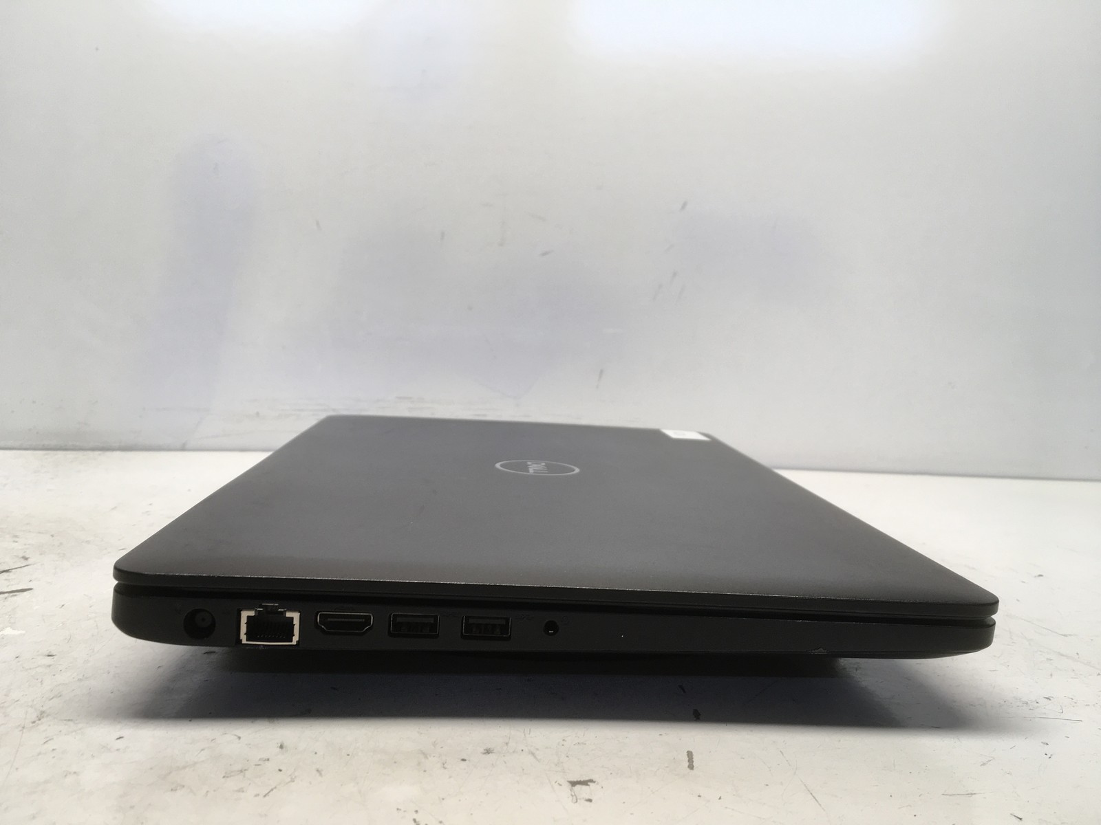 Dell Latitude 3580 Intel i3-6006U 2GHz No RAM NO HDD No Batt
