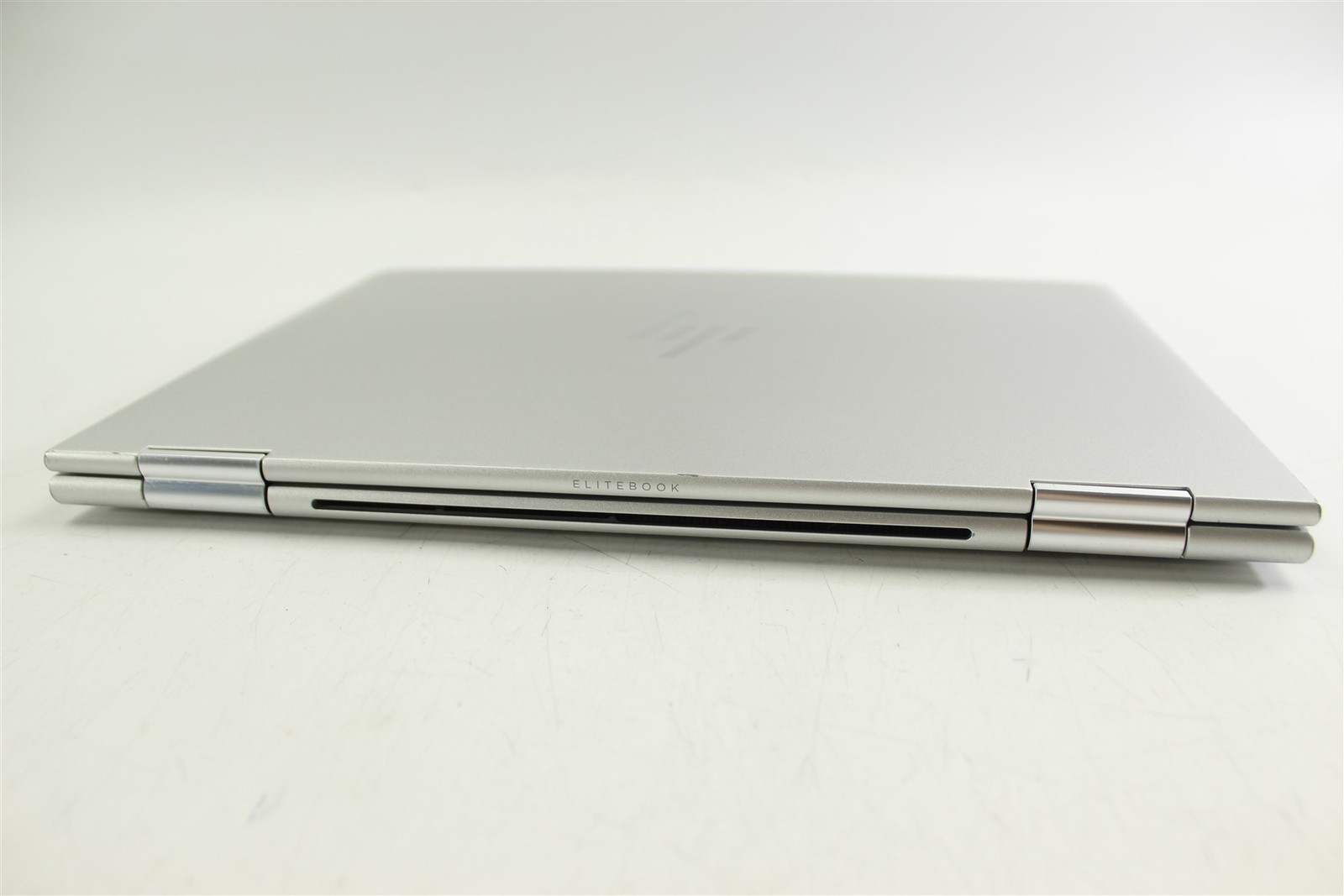 HP EliteBook x360 1040 G9 14″ i5-1245U 1.6GHz 256GB SSD 16GB RAM W11P