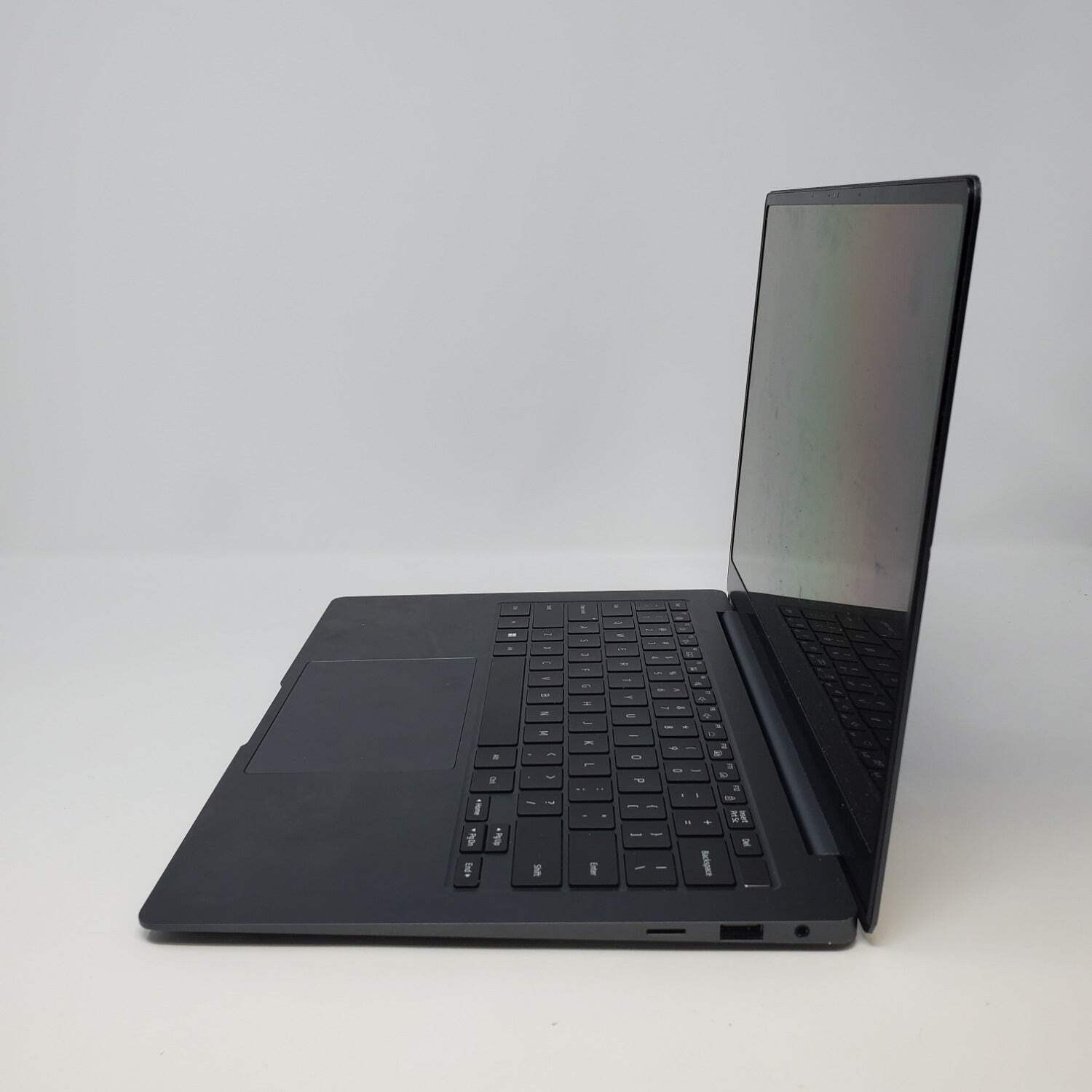 Samsung Galaxy Book3 Pro NP940XFG 13.3″ i7-1360P 2.2GHz 16GB RAM 512GB SSD
