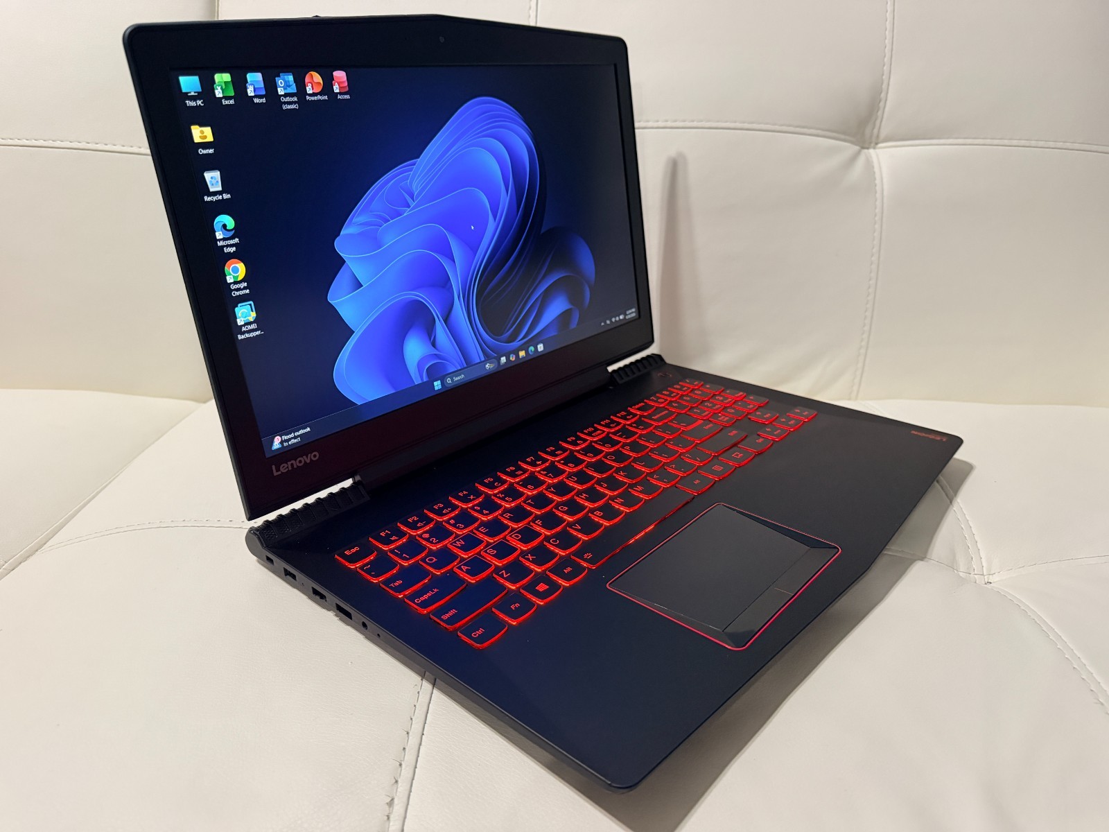 Lenovo Legion Y520 – Gaming Laptop – i7 – 1.25TB SSD + HDD GTX 1050ti W11