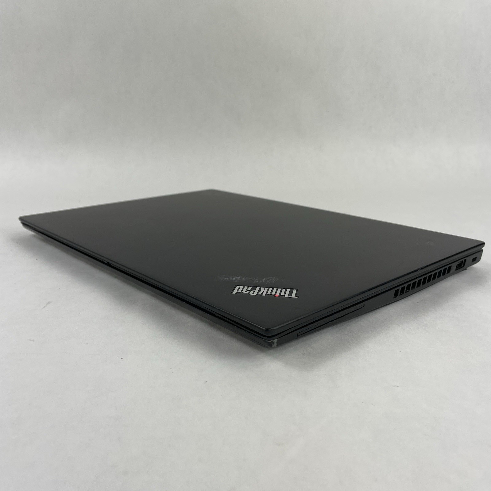Lenovo ThinkPad T490s 14″ i5-8365U 1.60 GHz 8 GB RAM No SSD/OS/AC – Bad Corner