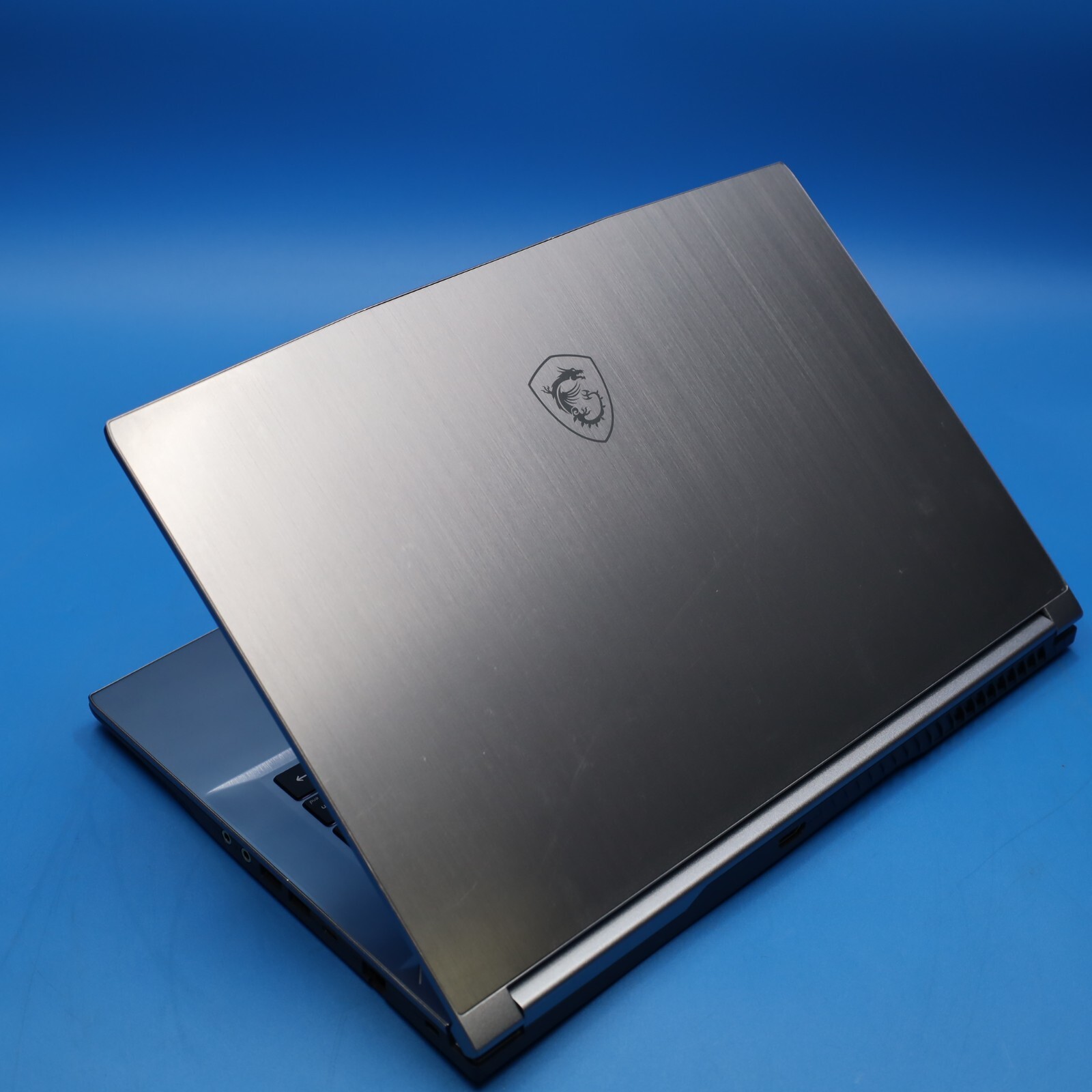 MSI WF65 10TH 15.6″ i7-10750H 16GB RAM 512GB SSD NVIDIA Quadro P620 PC Laptop