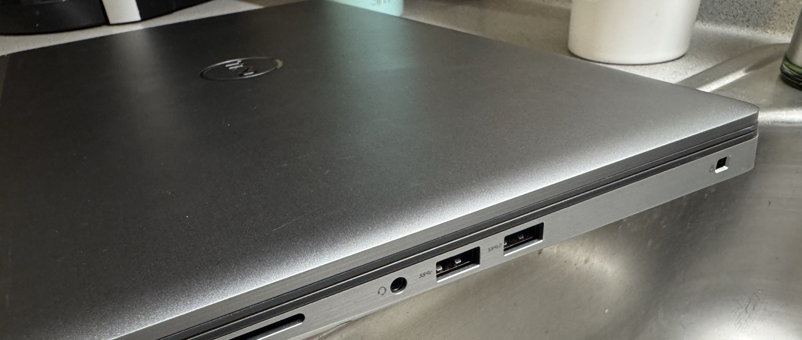 Dell Precision 7550 | 256GB SSD, Intel Core i7-10850H, 48GB RAM | Win11P