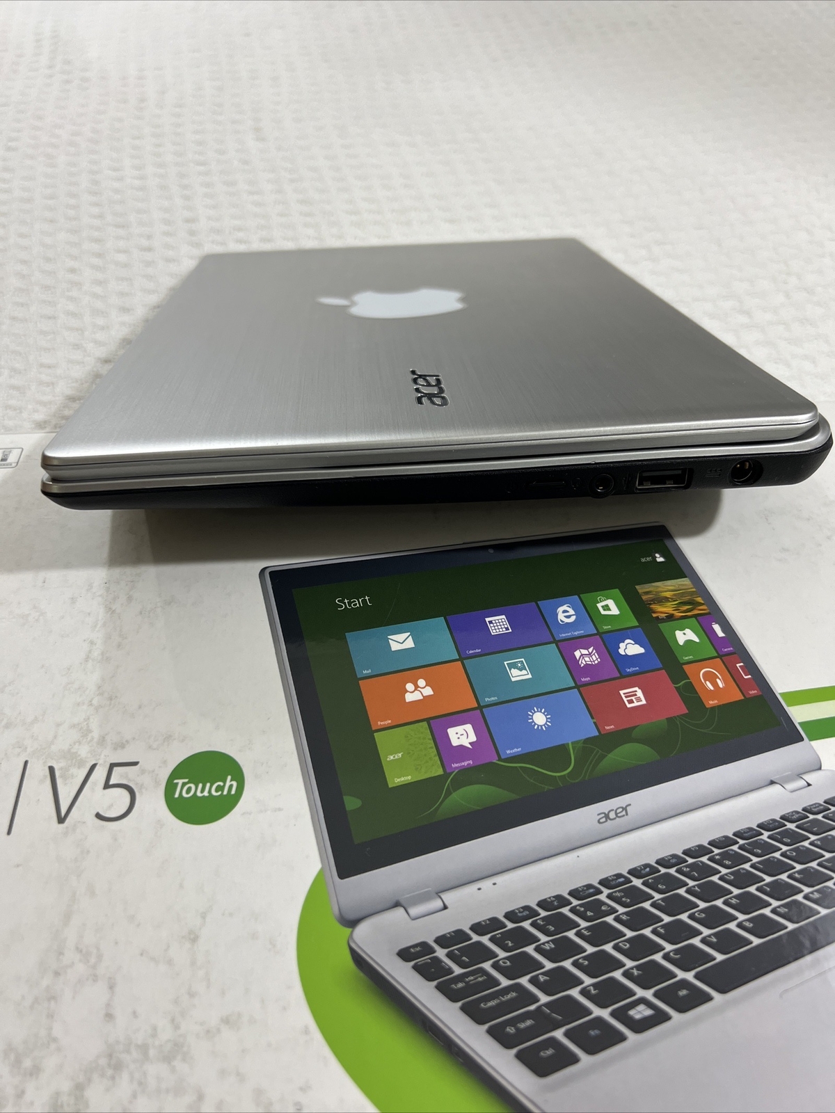 Acer V5-122P 0408 TOUCH 11.6″AMD A4-1250 4GB RAM, 500 GB HD Window8 HDMI Webcam