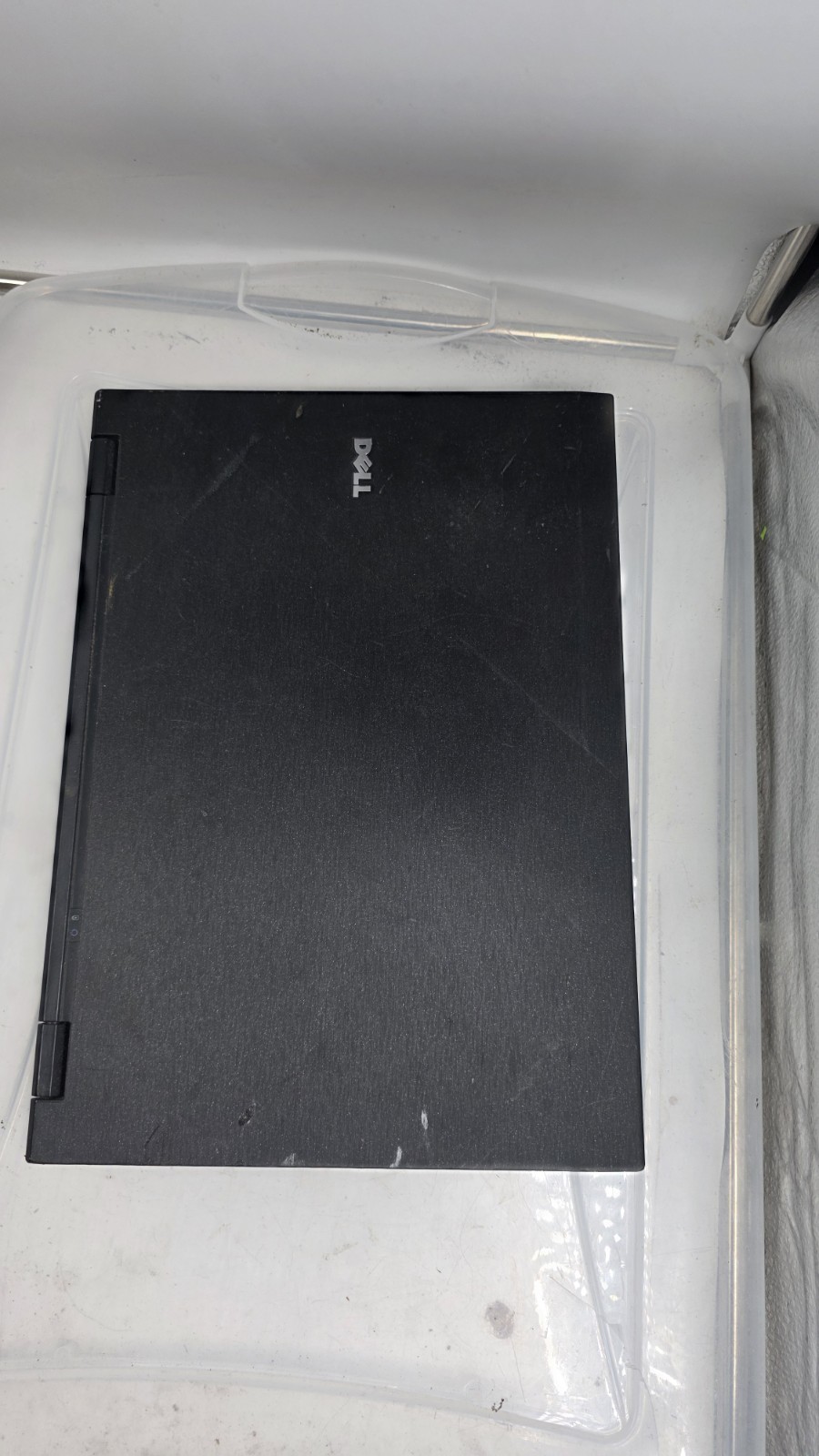 Dell Latitude E5400 14″ Laptop Intel Core WiFi – NO OS P8400 2GB 160GB DVD