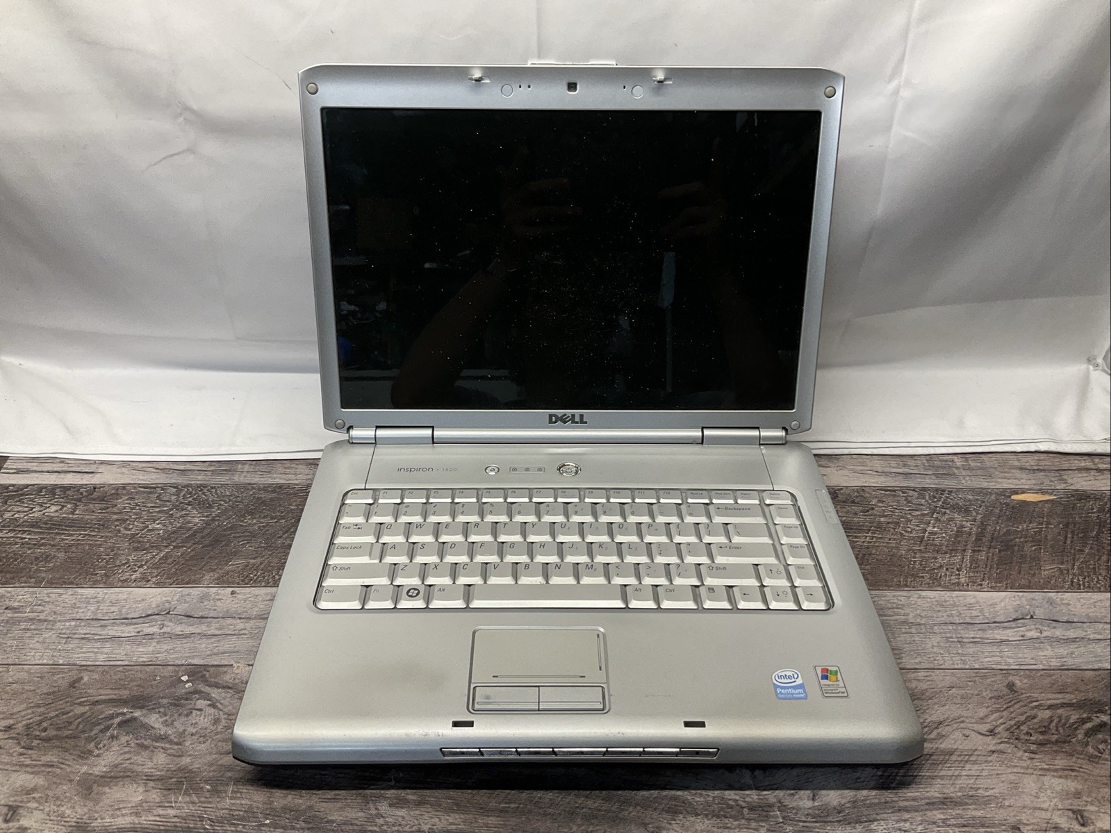 Inspiron 1520 / Pentium / 512MB RAM / Laptop Notebook PC / P20
