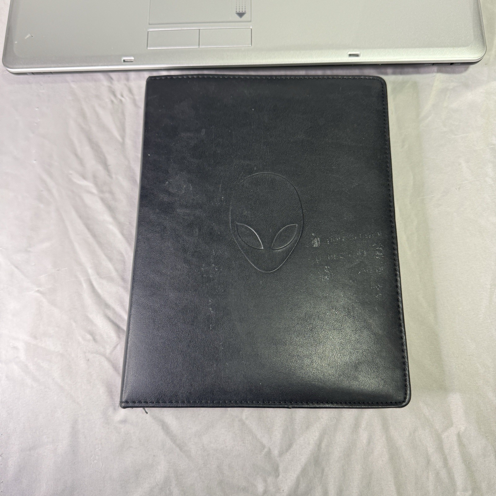 Alienware M5700i R2 17” Windows Vista Ultimate Area 51 Vintage Gaming Laptop