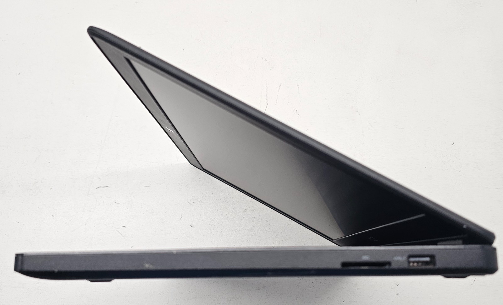 Dell Latitude E5550 15.6″ Laptop Intel Core i5-5200U 4GB Ram NO HD/OS (FL)
