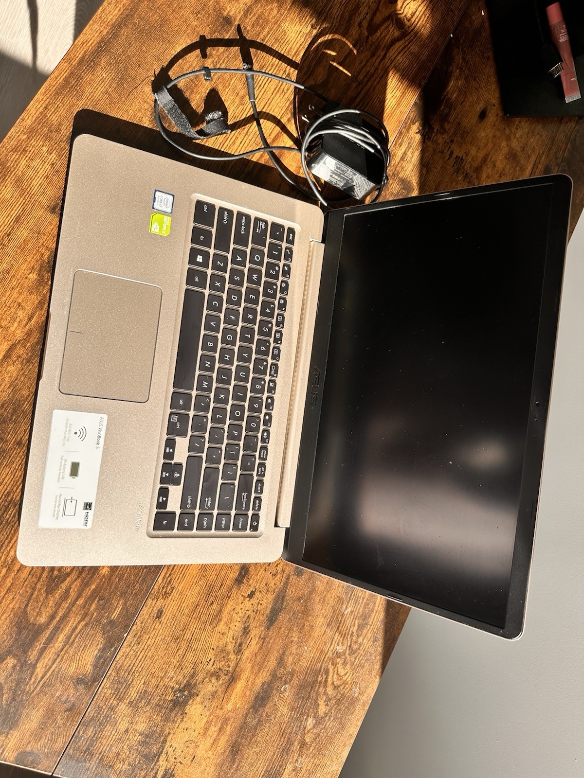 ASUS VivoBook S Laptop – Intel i7, NVIDIA Graphics – Excellent Condition